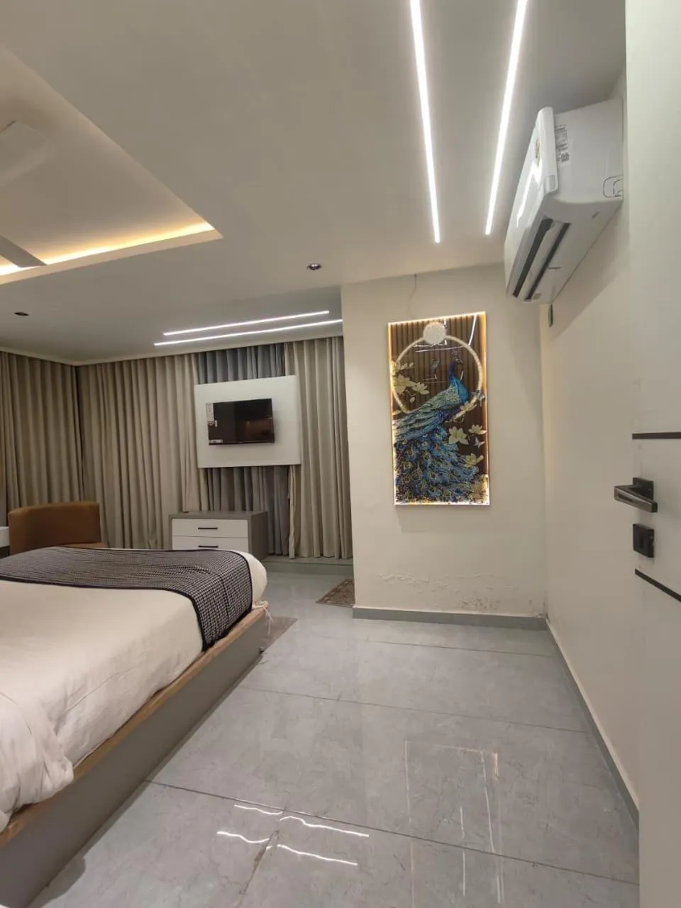 Bed in Hotel Red Rose