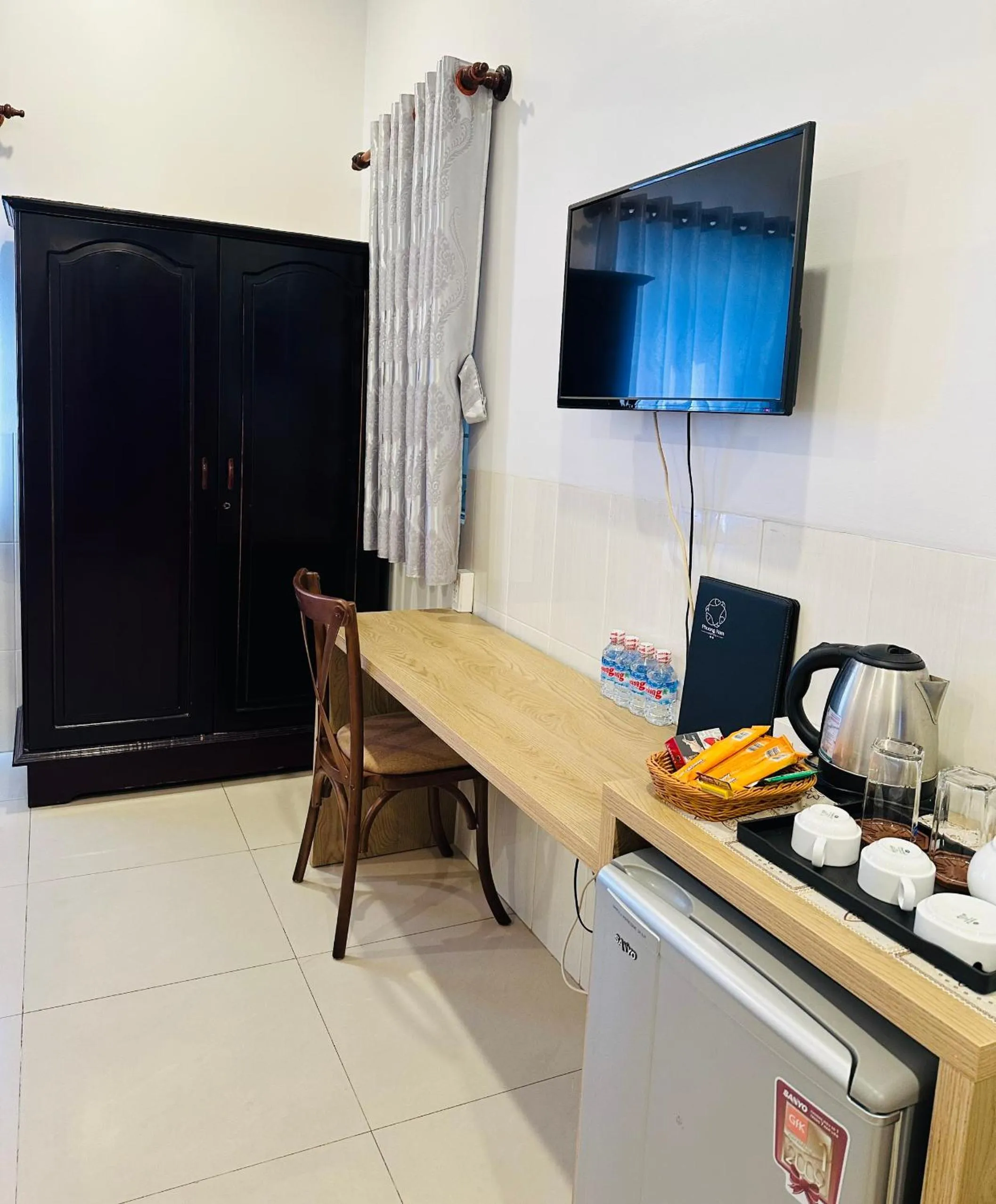 Kitchen or kitchenette in Phuong Nam Hotel An Giang