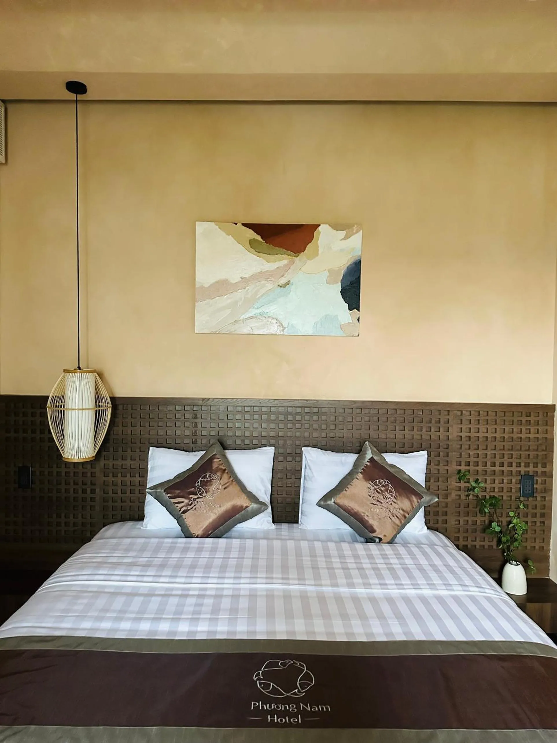 Bed in Phuong Nam Hotel An Giang