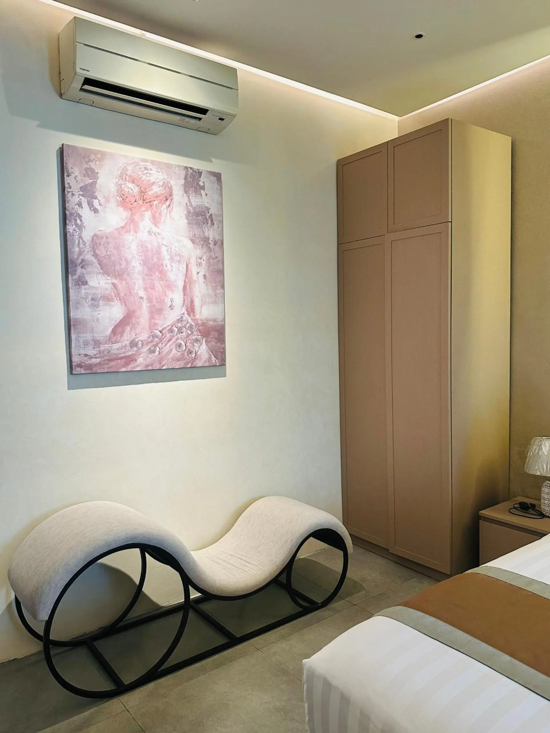 wardrobe, Bed in Phuong Nam Hotel An Giang