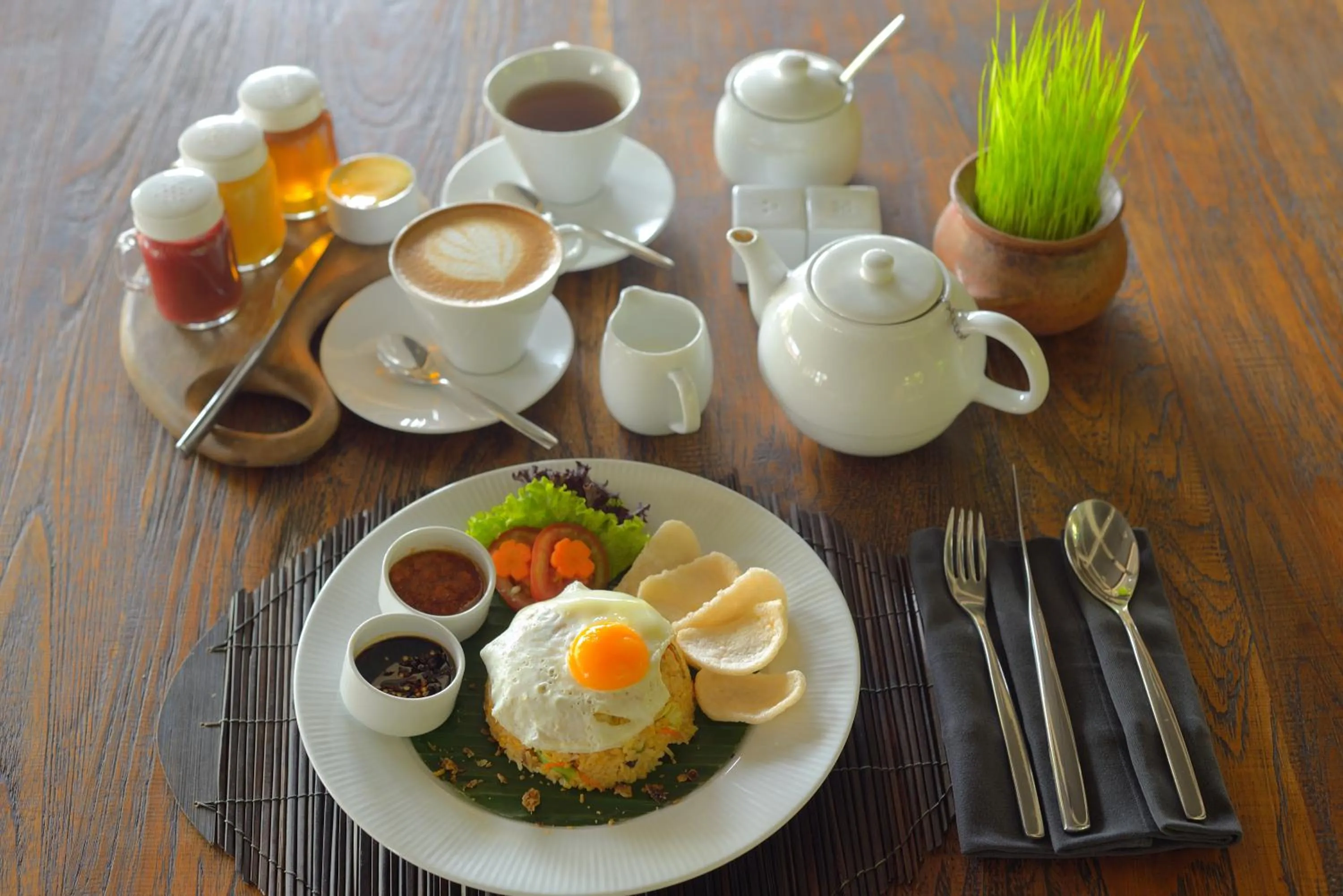 Breakfast in Suarti Boutique Village