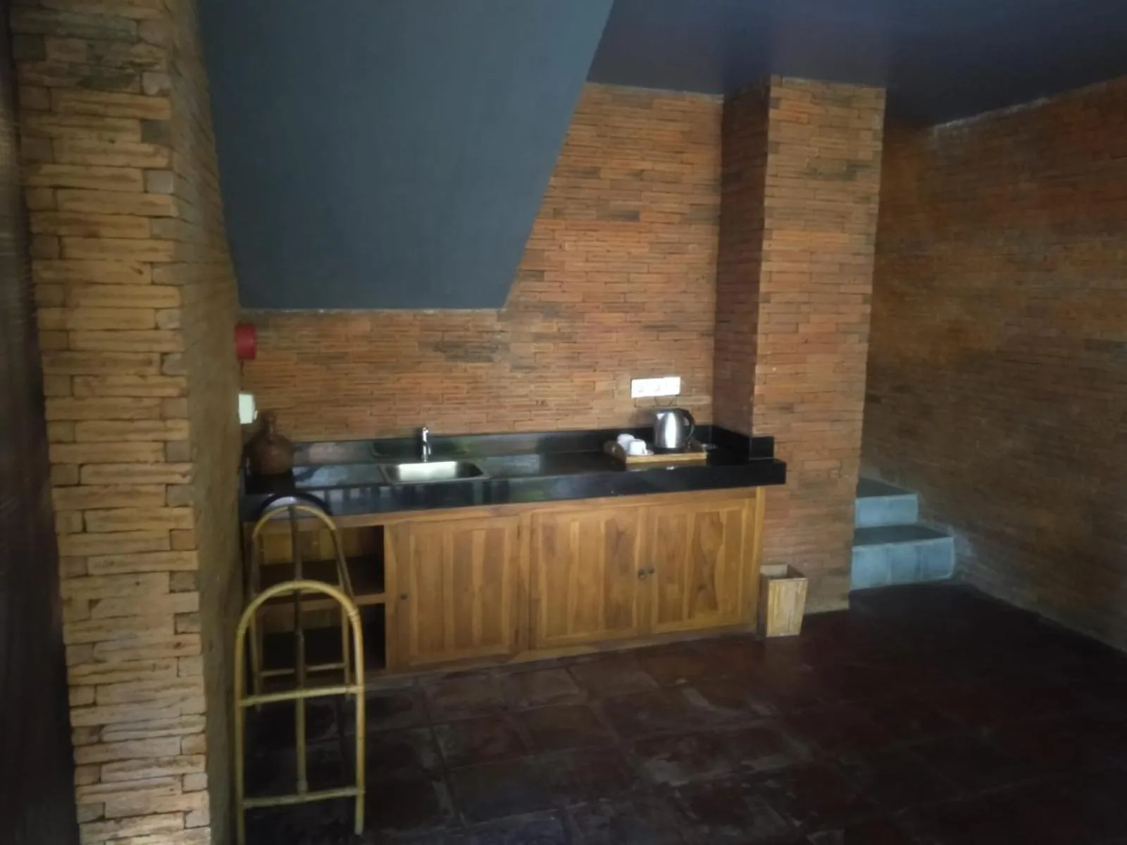 Communal kitchen in Suarti Boutique Village