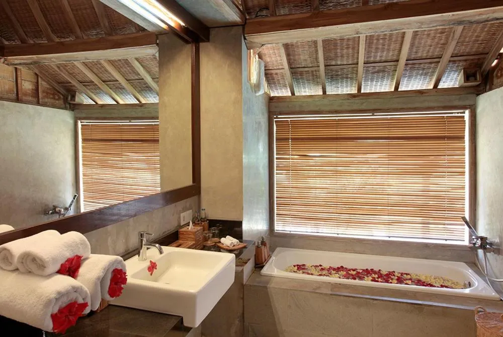 Bathroom, Bed in Suarti Boutique Village