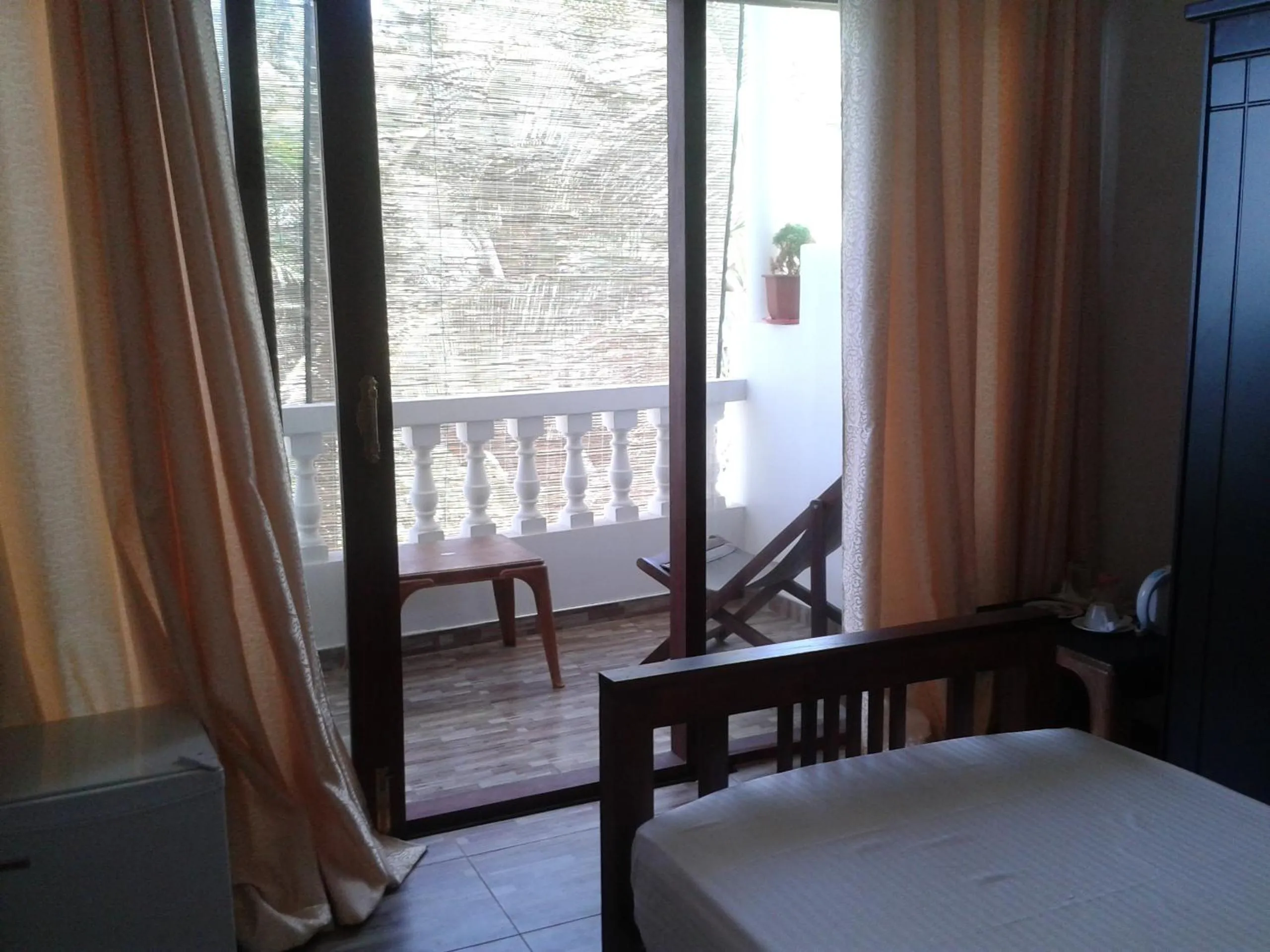 Day, Bed in Mirissa Seastar