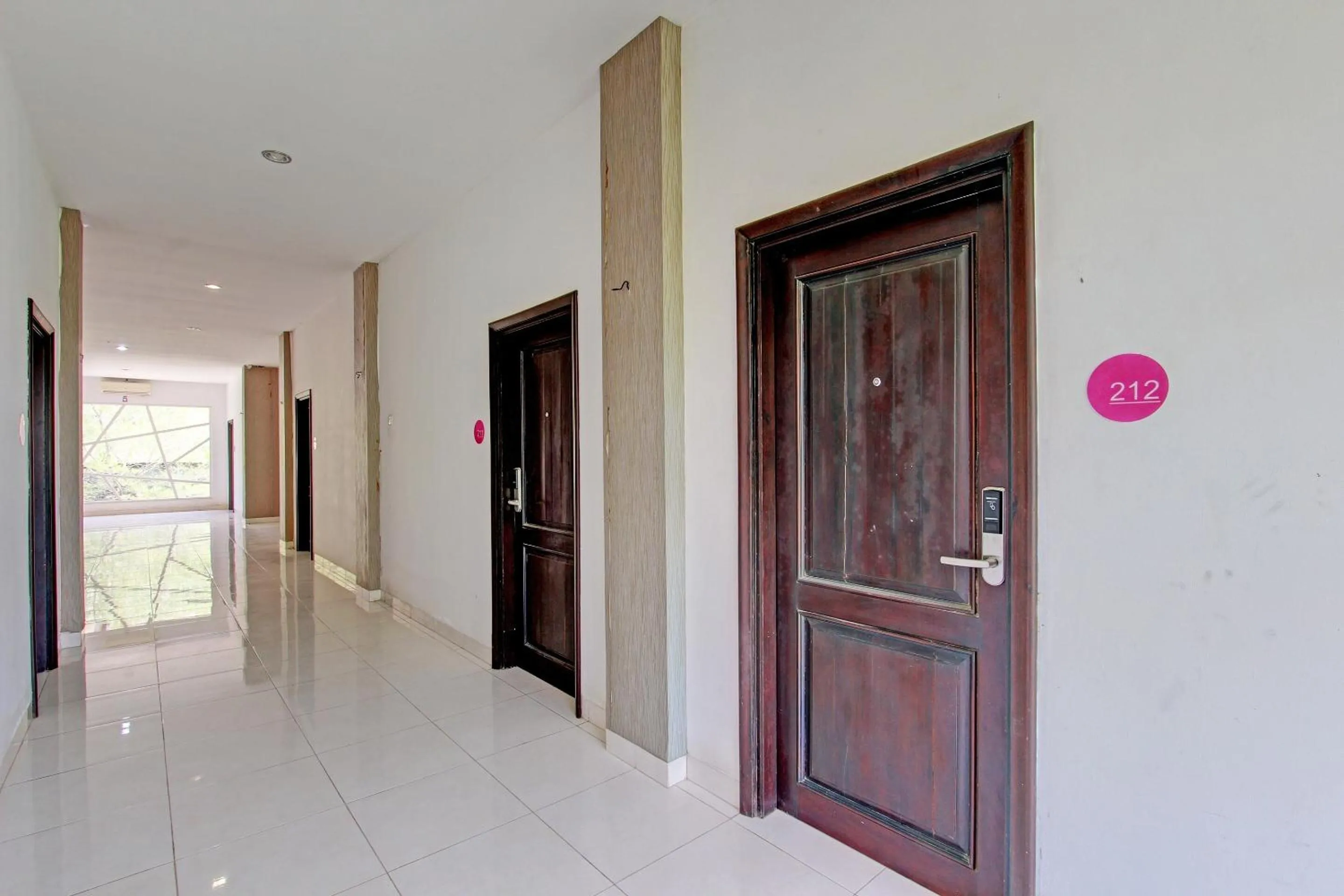 Lobby or reception in Collection O Gunung Kidul Near Pindul Cave Formerly Orchid Hotel