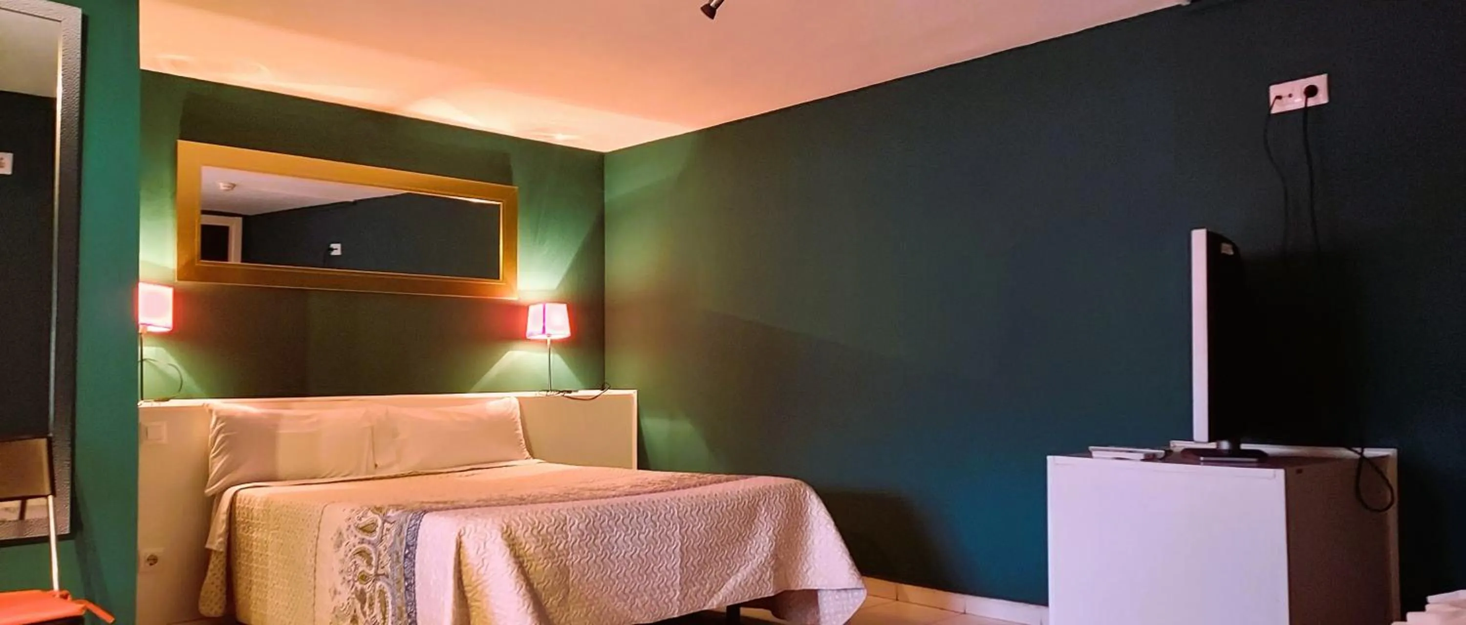 Bed in C&H Aravaca Garden