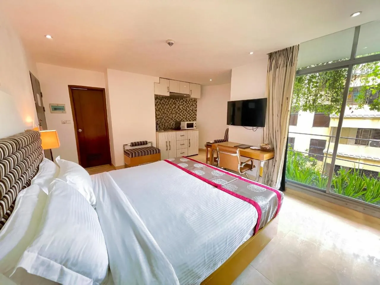 Bed in Hotel Bengal Canary Park