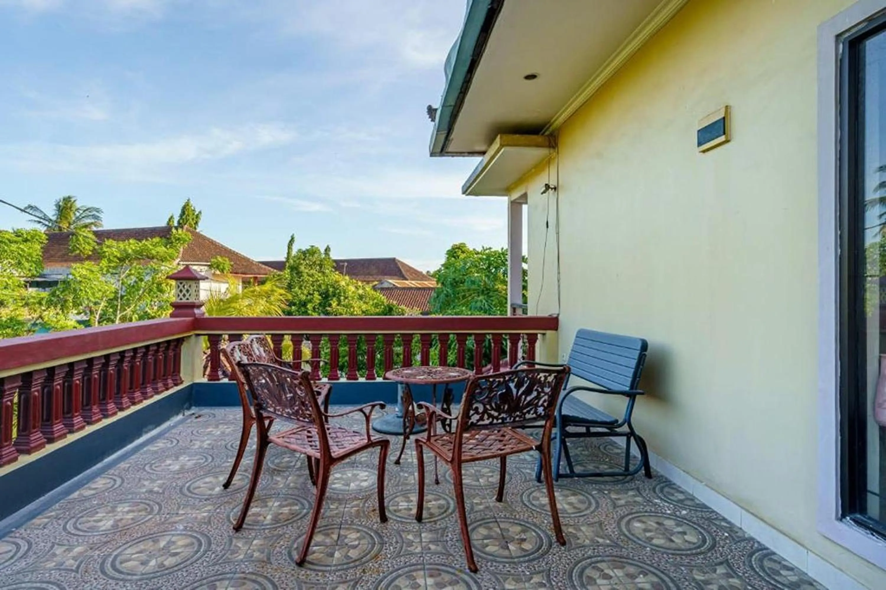 Balcony/Terrace in Whiterose Guesthouse