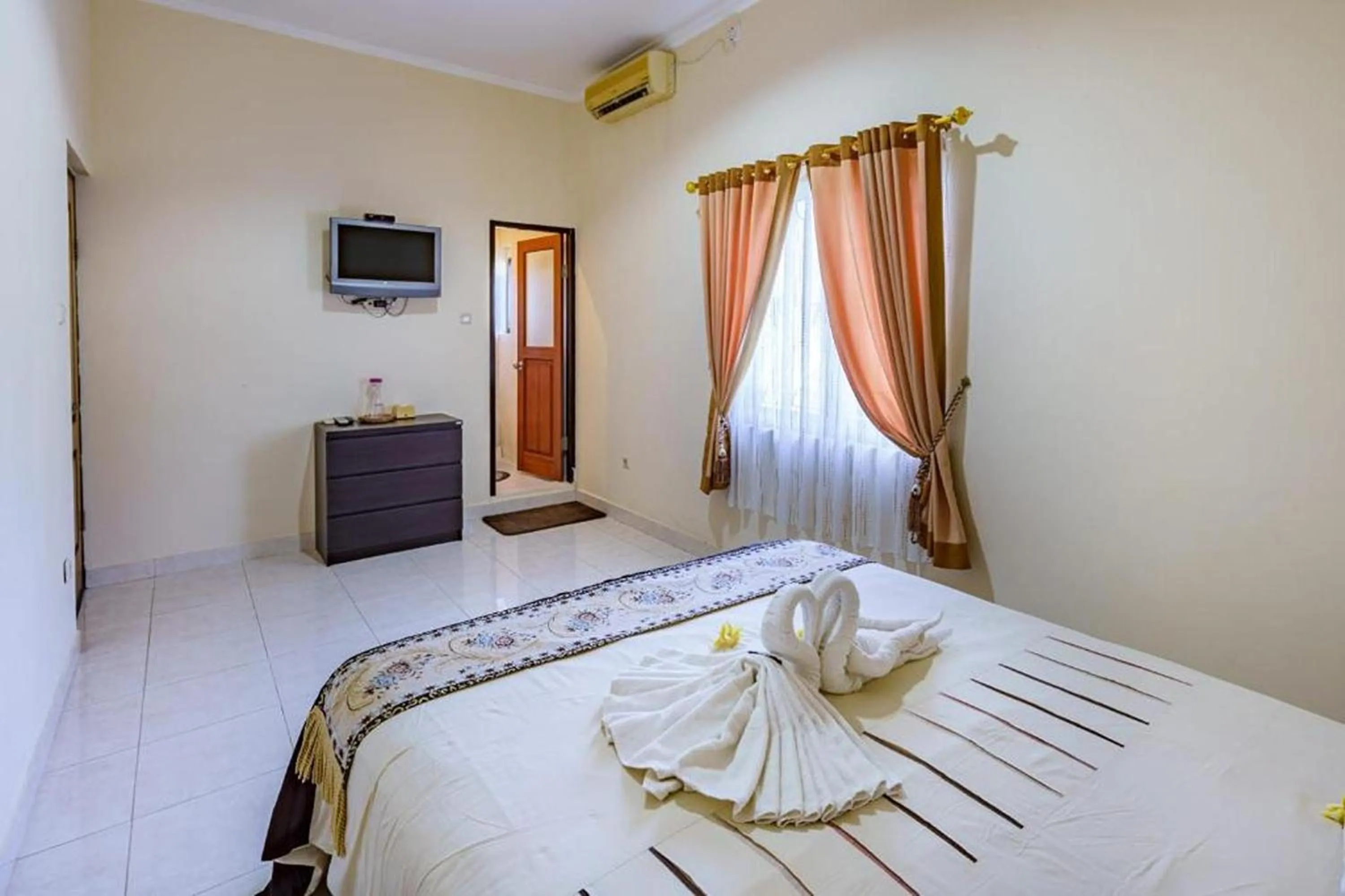 Bedroom, Bed in Whiterose Guesthouse