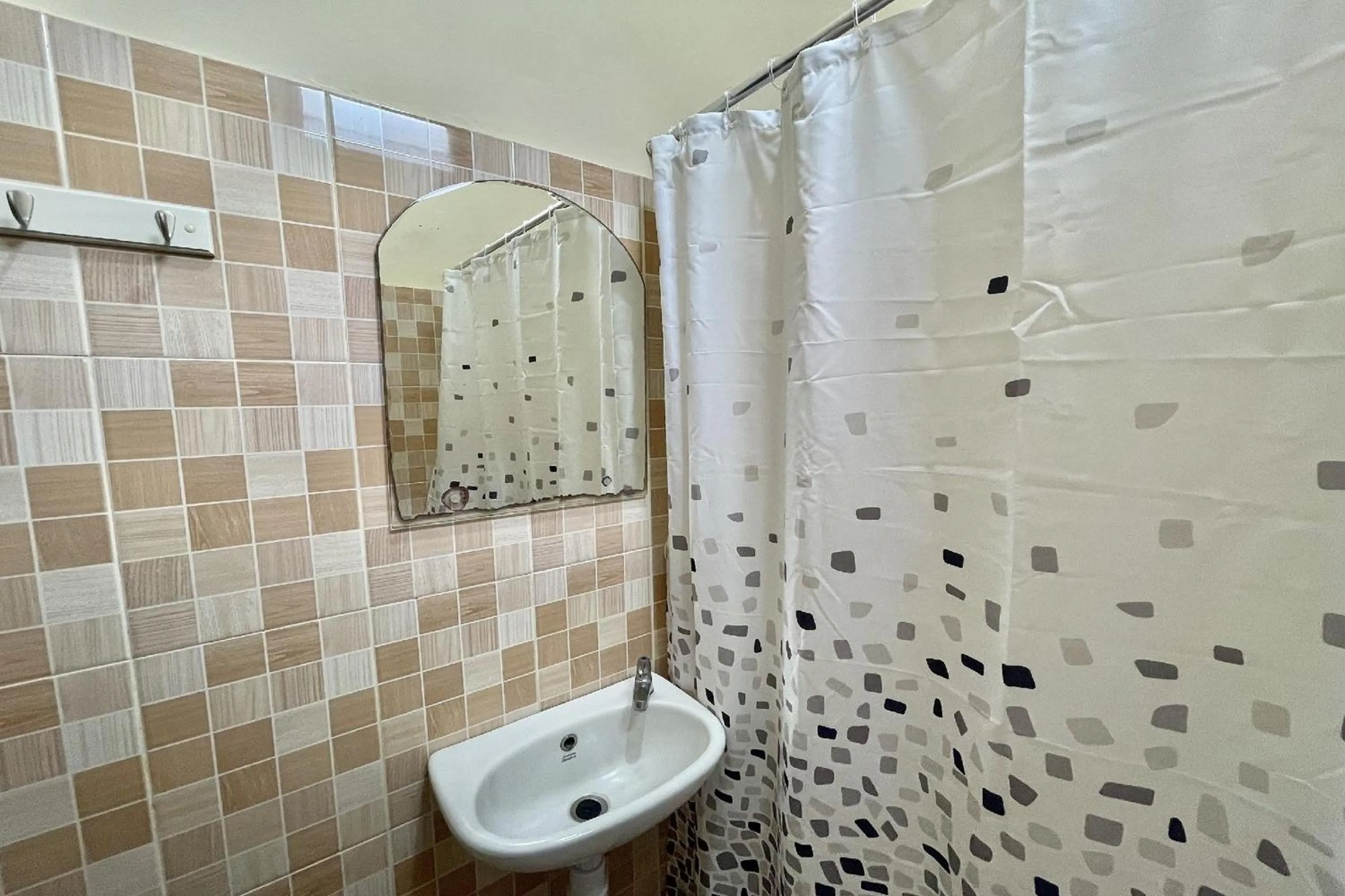 Bathroom in Whiterose Guesthouse