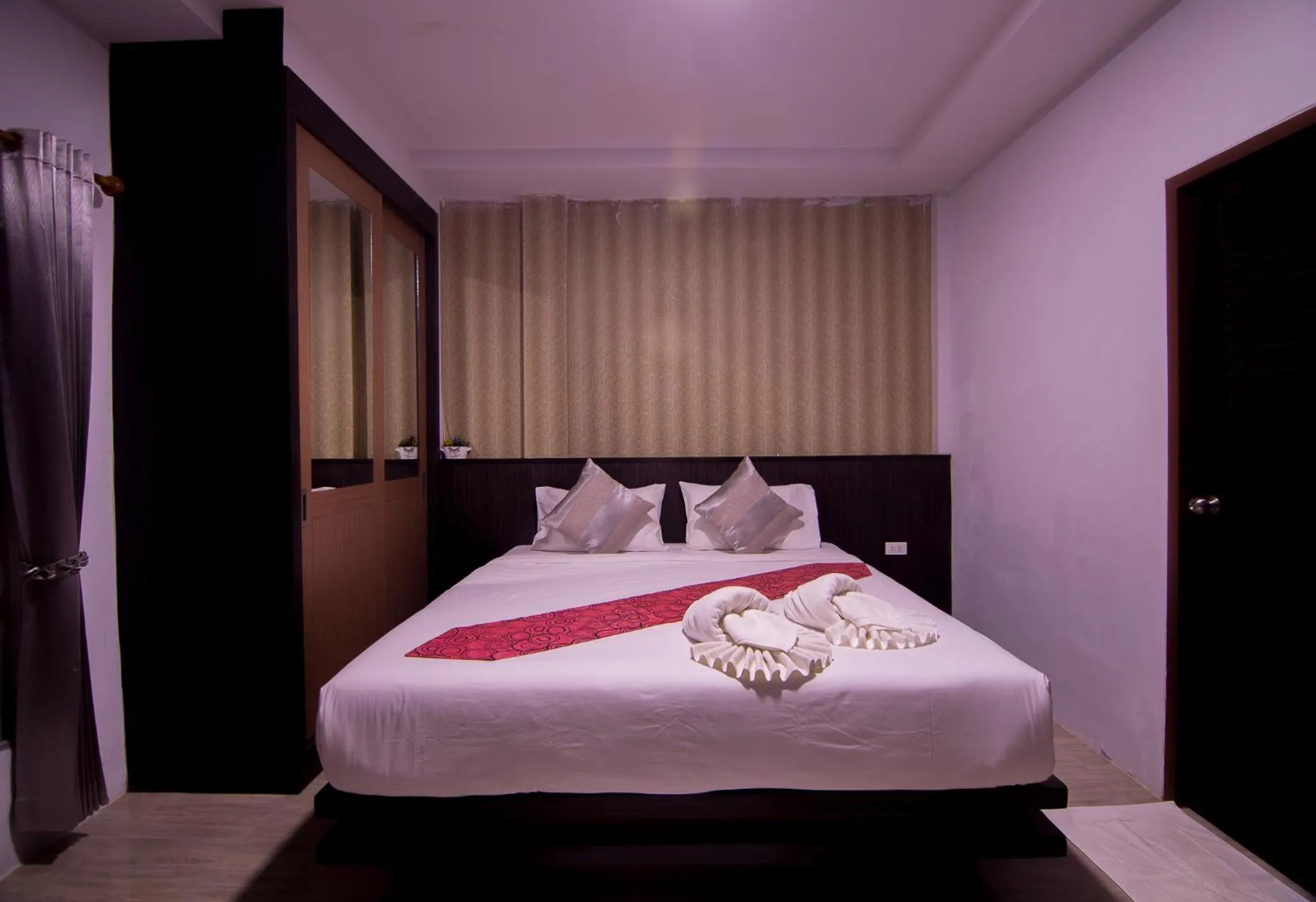 Bed in Lanta Nice Beach House