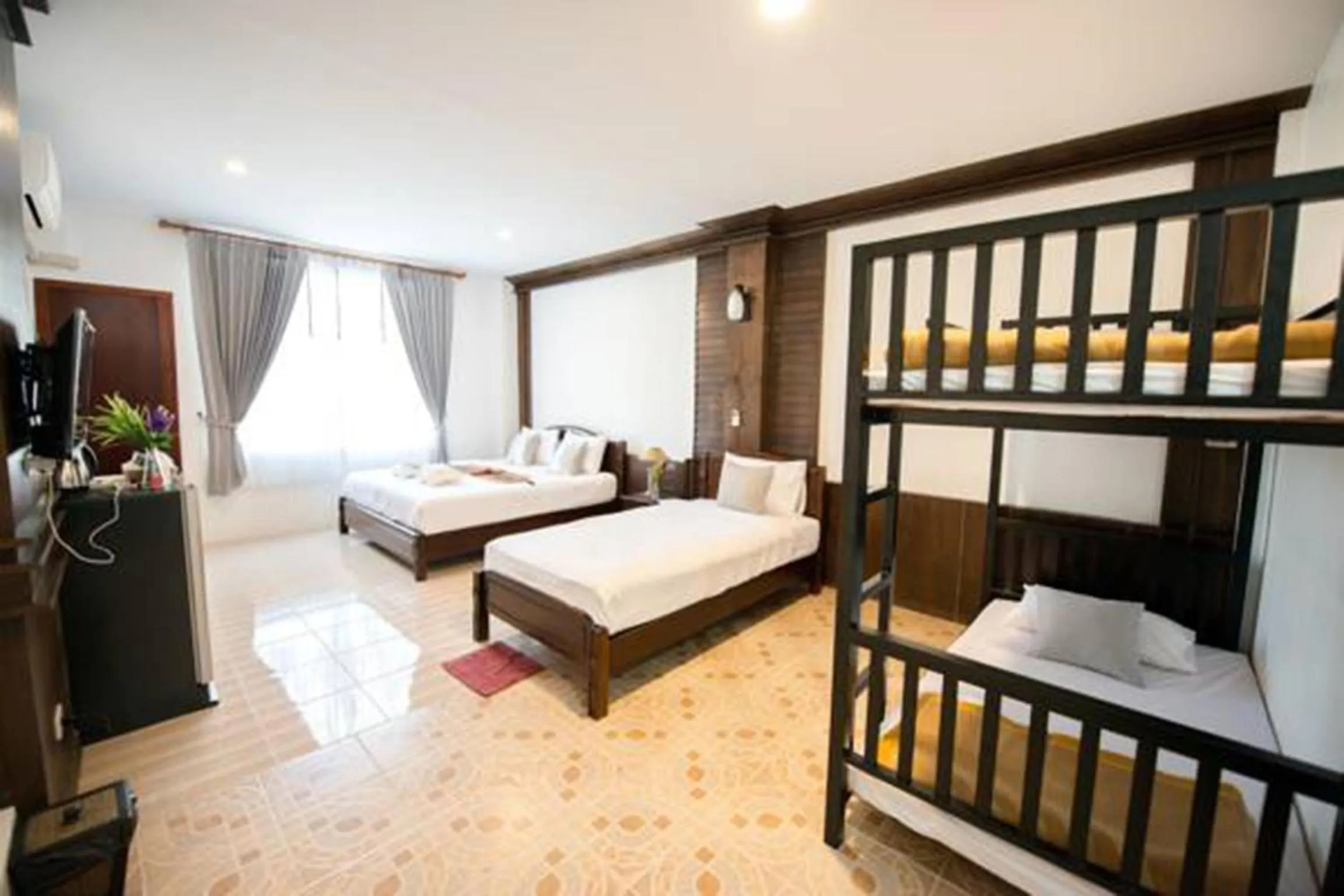 Bed in Lanta Nice Beach House