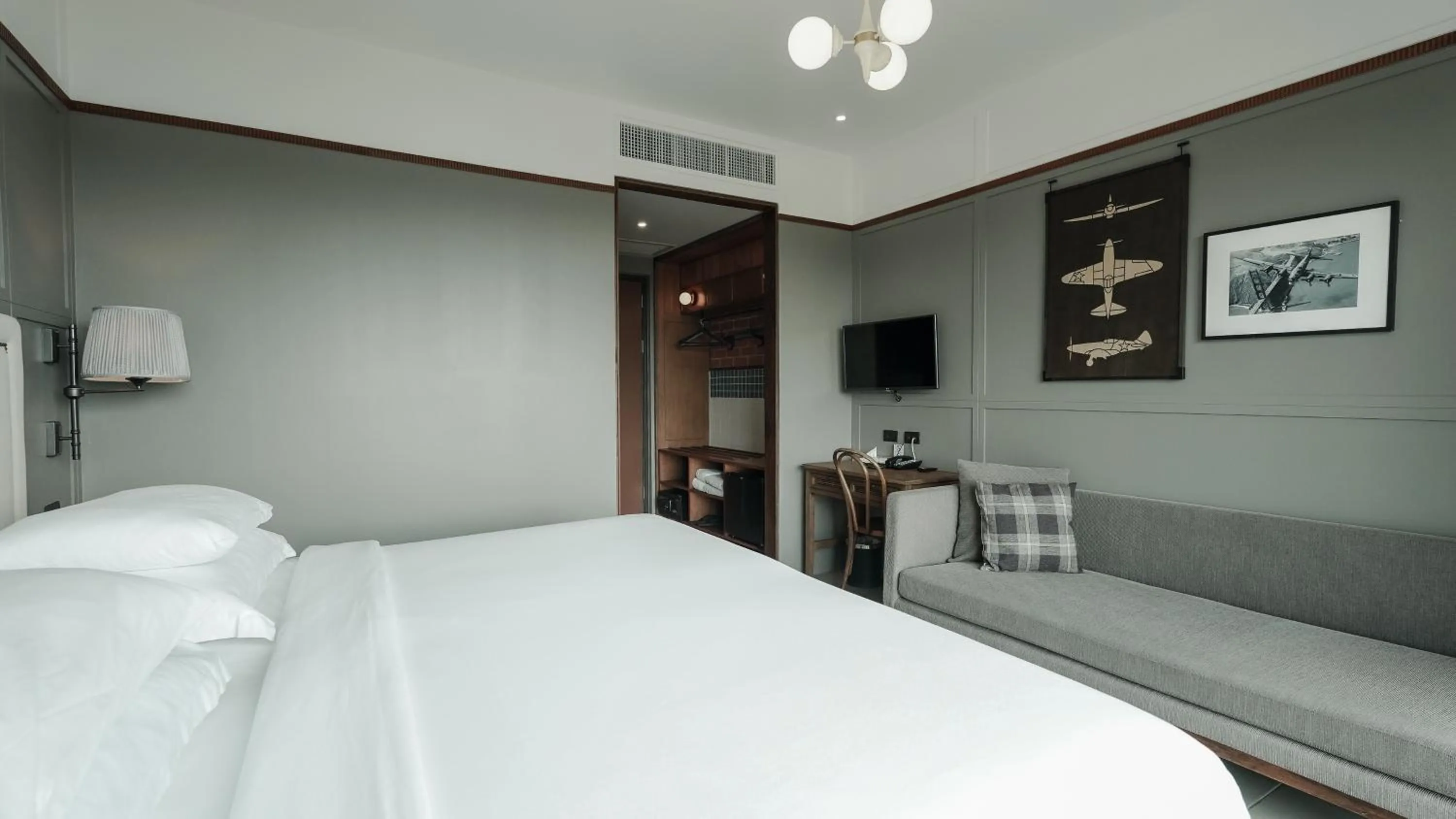 Bed in Sugar Marina Hotel -AVIATOR- Phuket Airport