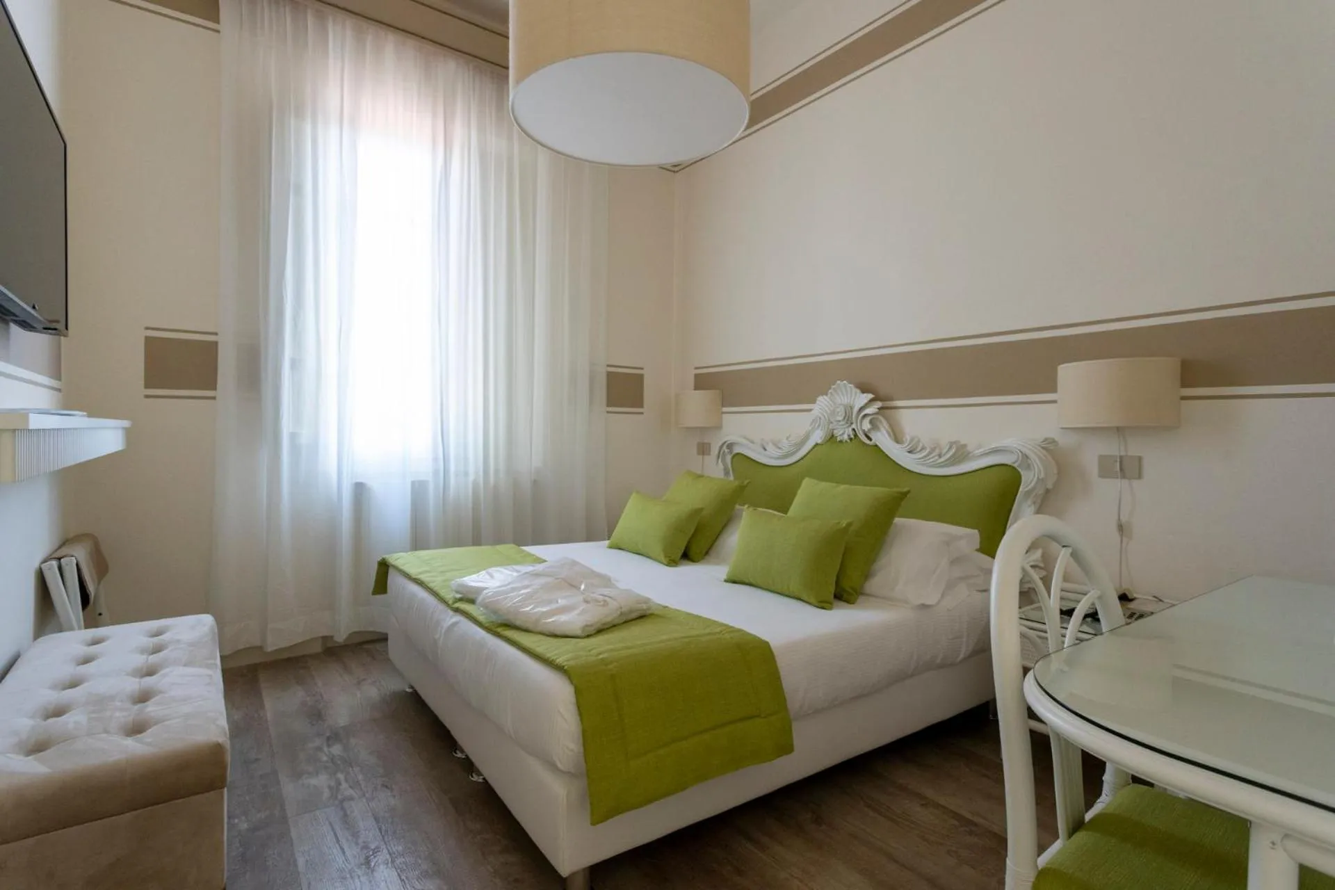 Bed in Hotel Olimpia