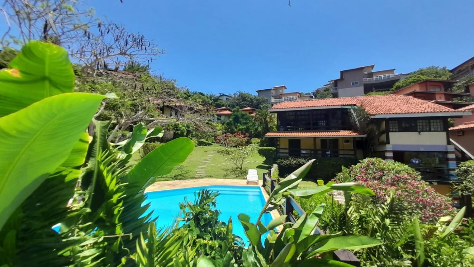Swimming pool in Hibiscus Beach