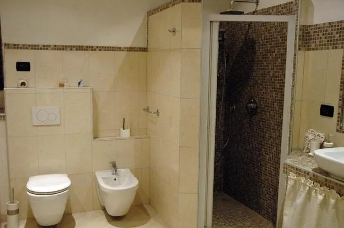 Shower in B&B Rosso Pila