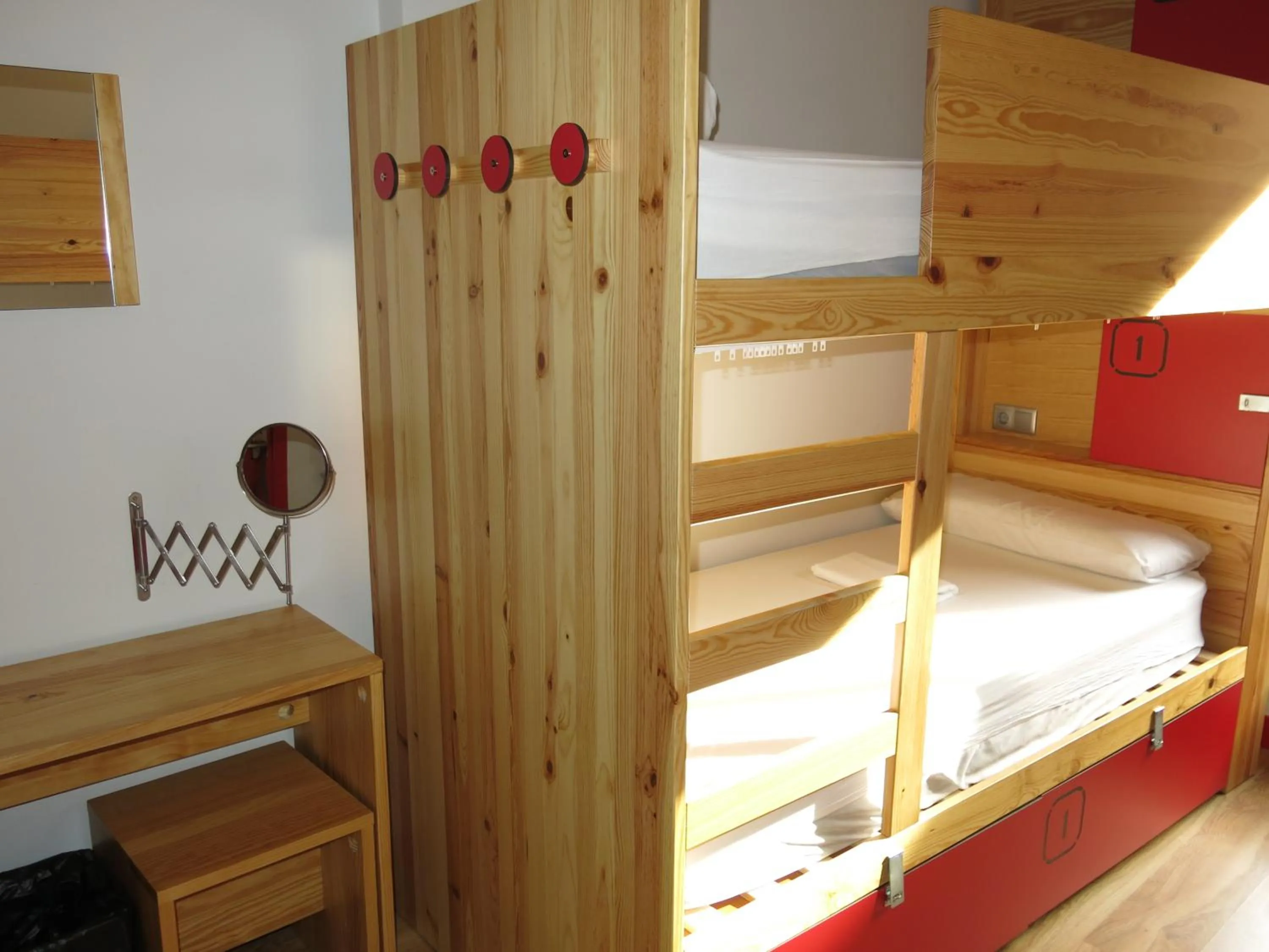 bunk bed, Bed in Ok Hostel Madrid