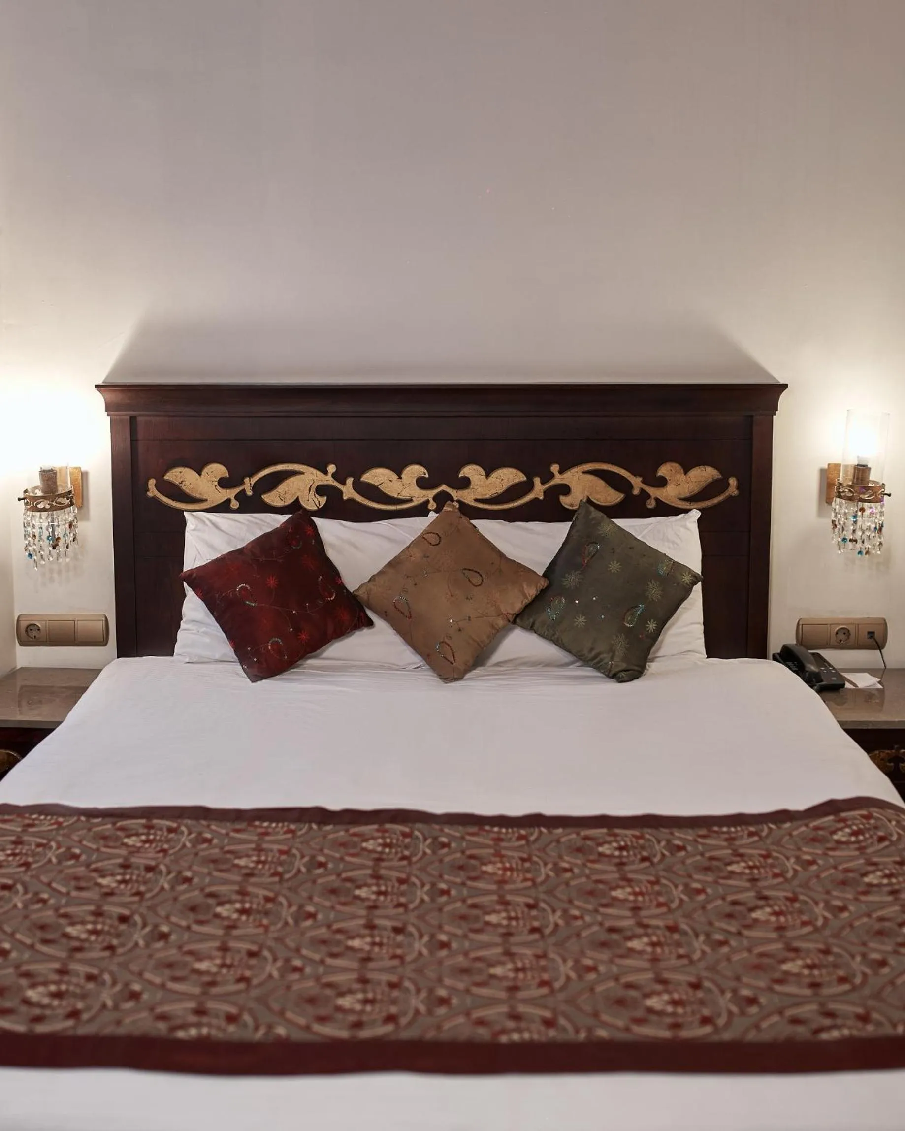 Photo of the whole room, Bed in Tuvana Hotel