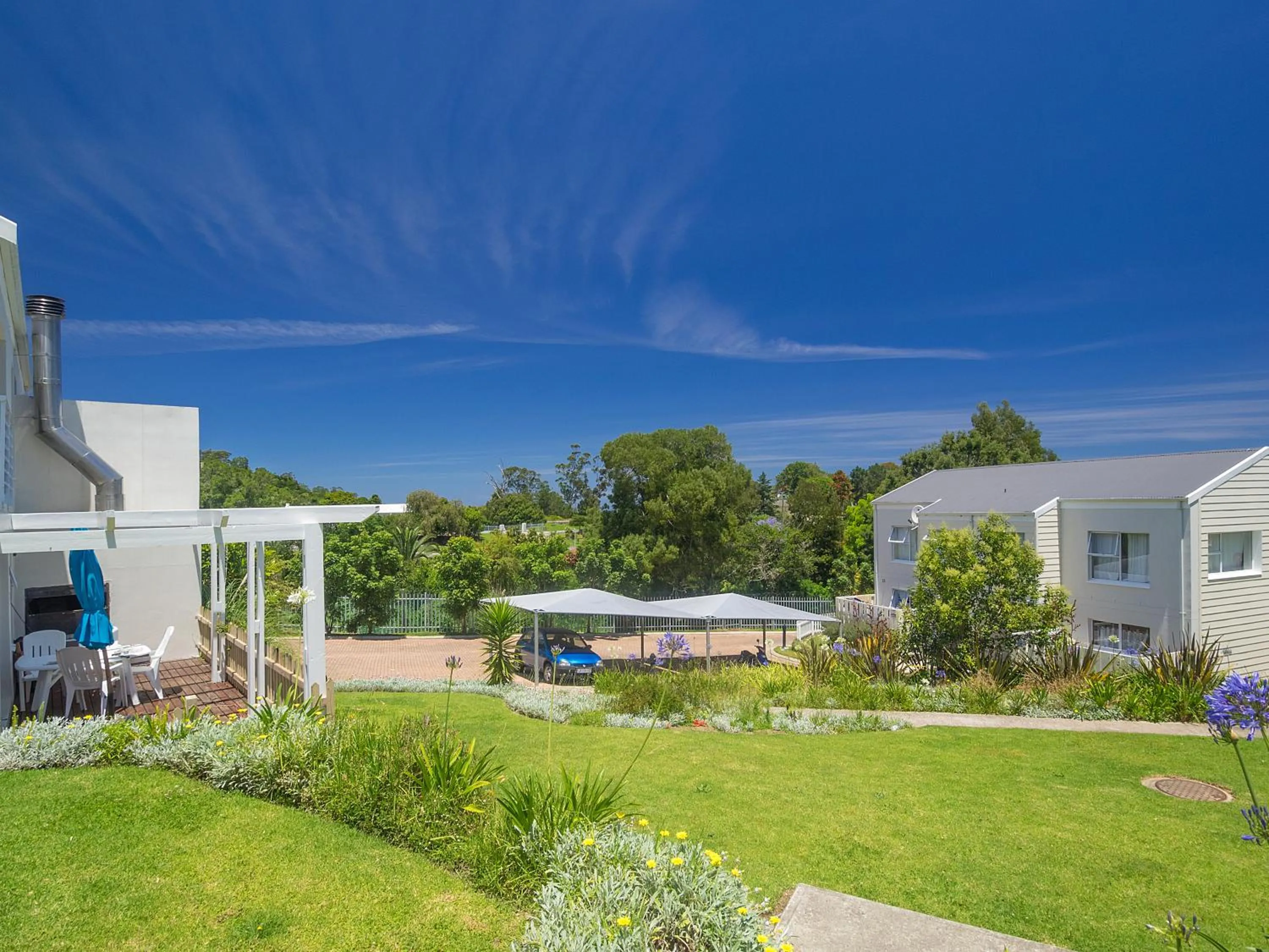 Property building in Oaklands On The Knoll by Dream Resorts