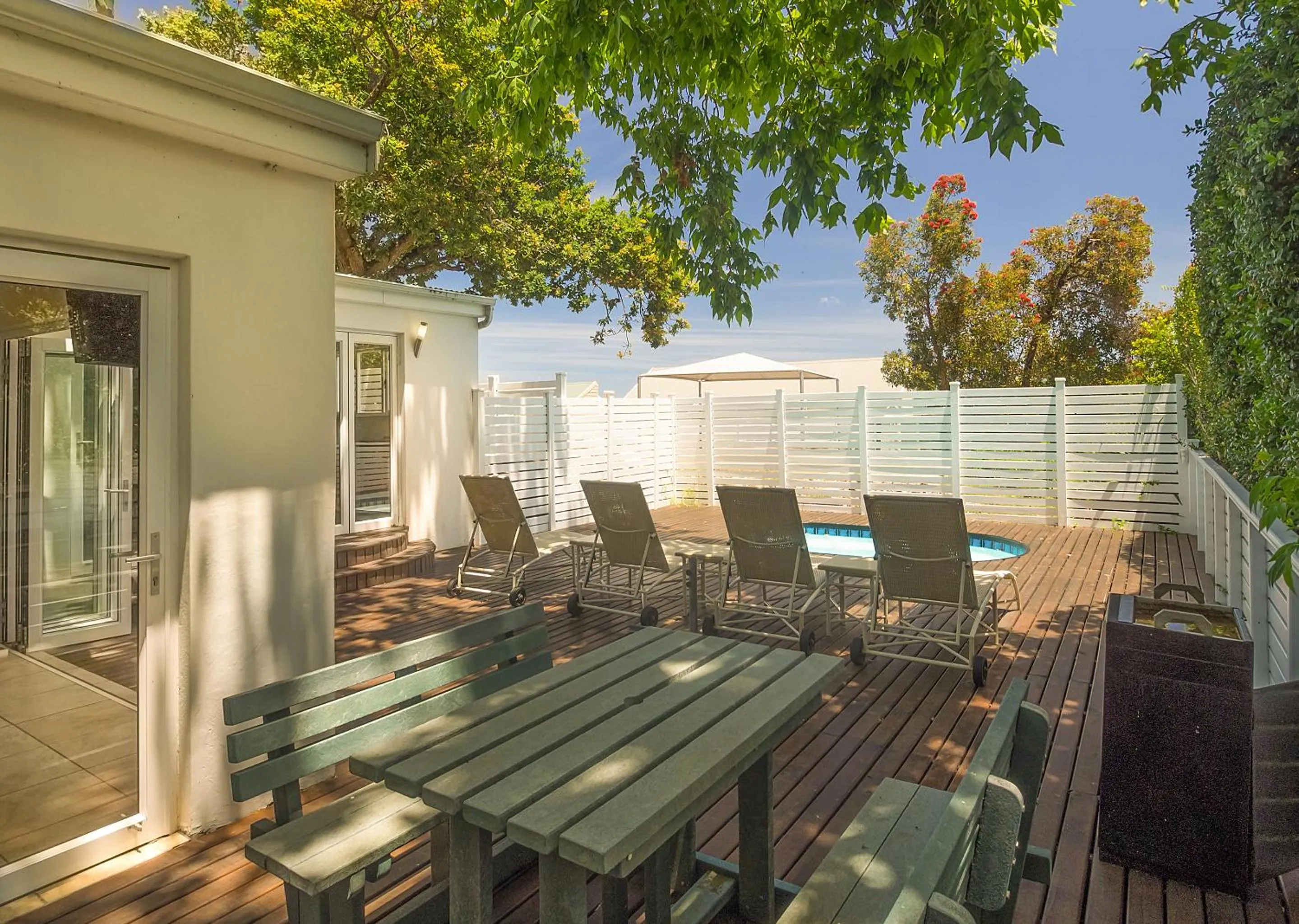 Patio in Oaklands On The Knoll by Dream Resorts