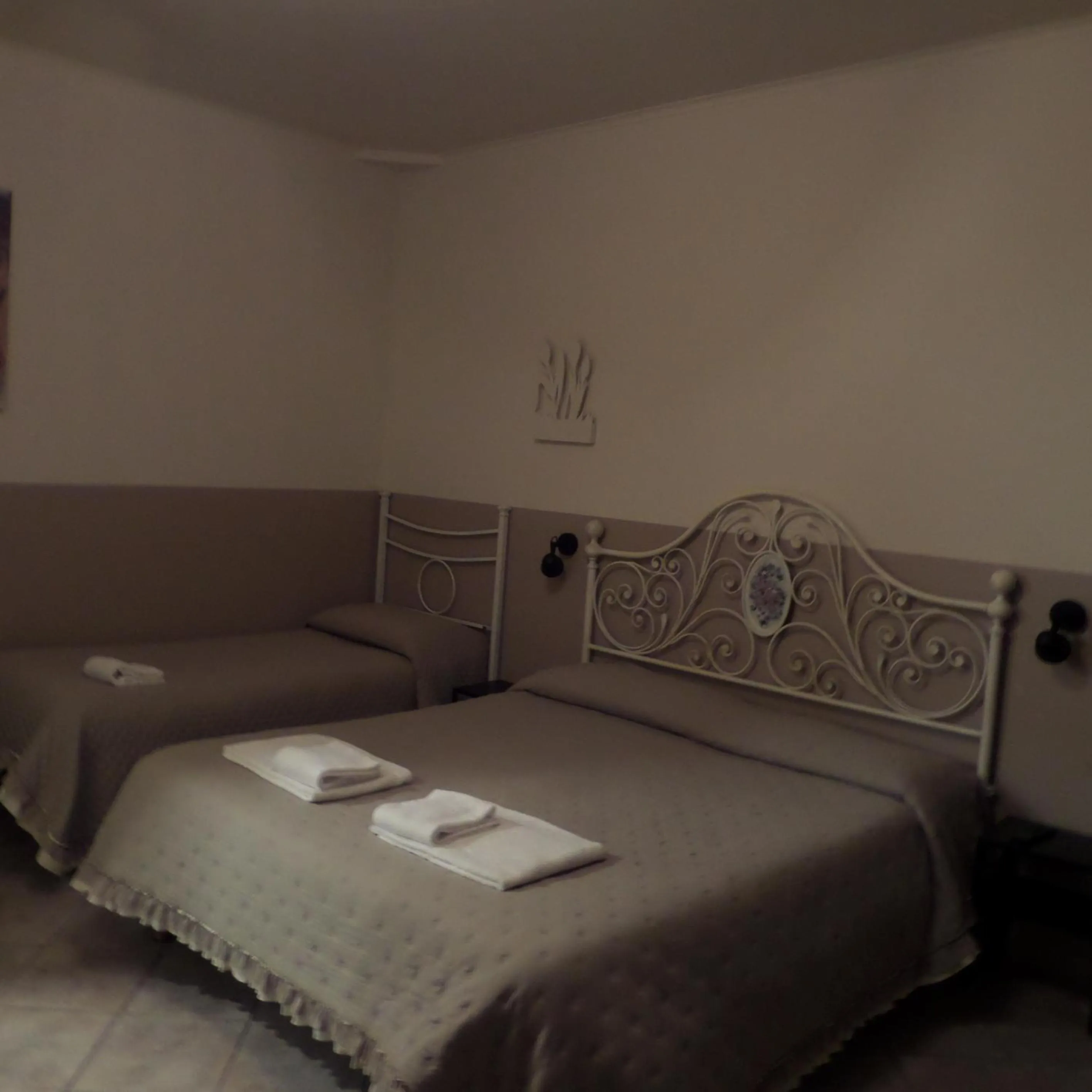 Bedroom, Bed in Villa Oasi