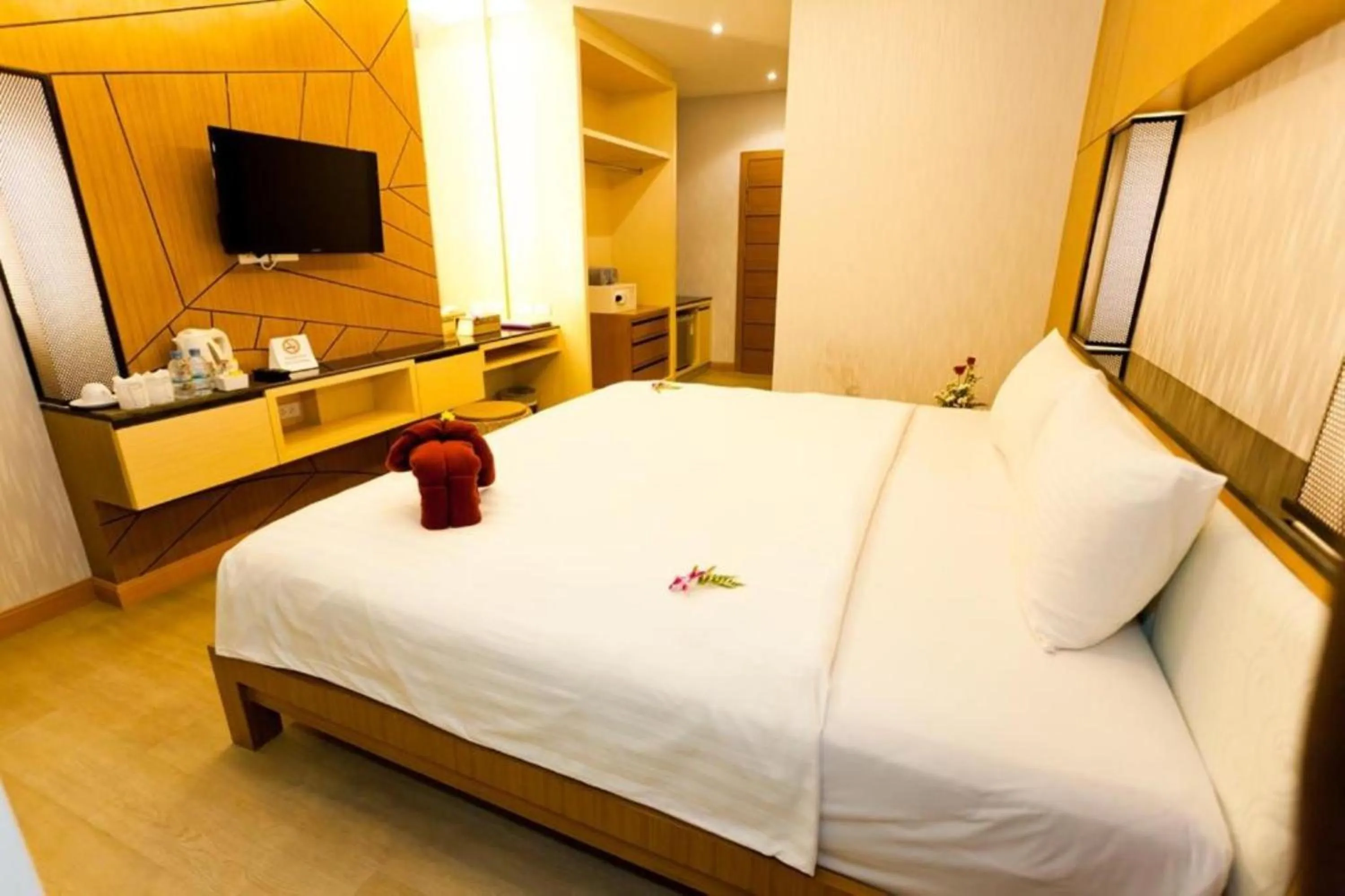 Bedroom, Bed in Anda Beachside Hotel