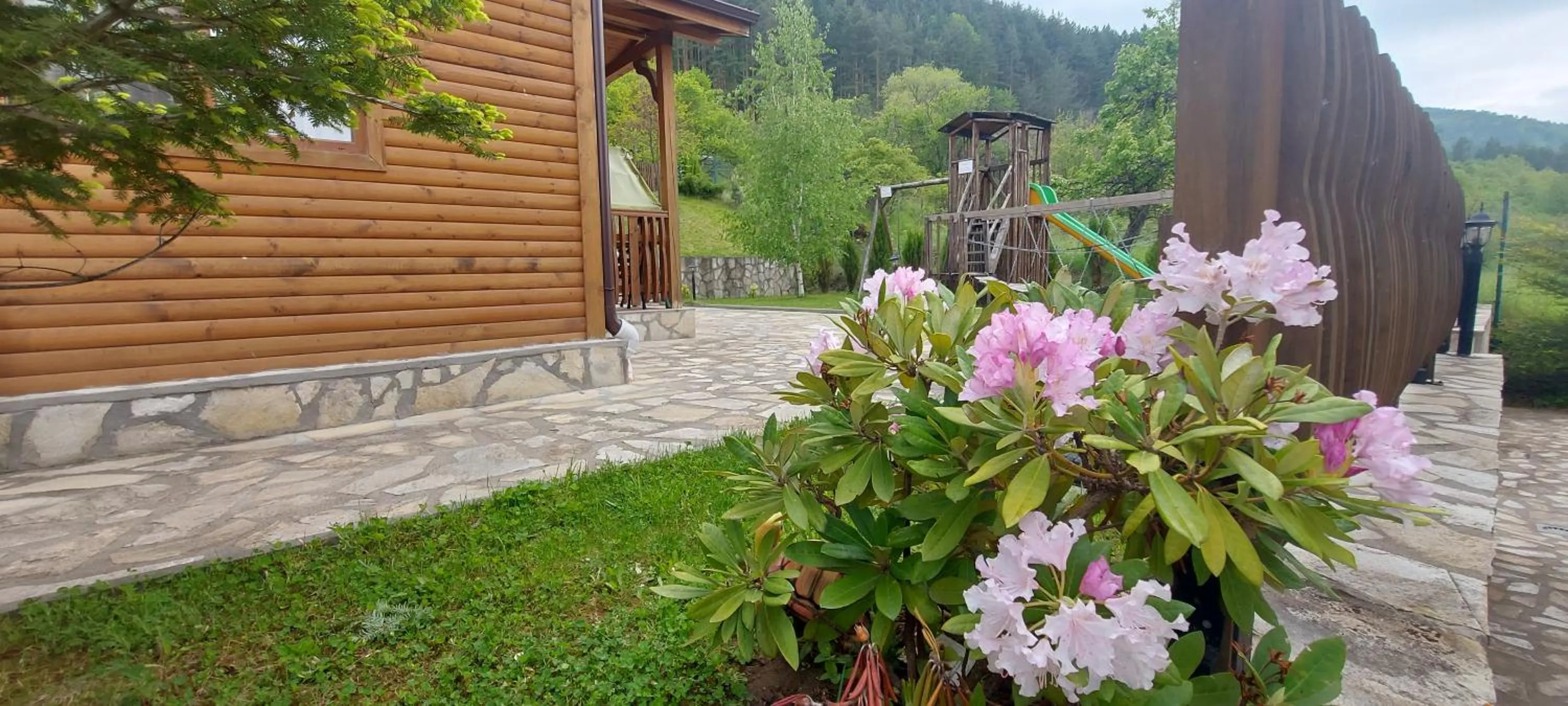 Patio in Mini Complex Rilski Terasi