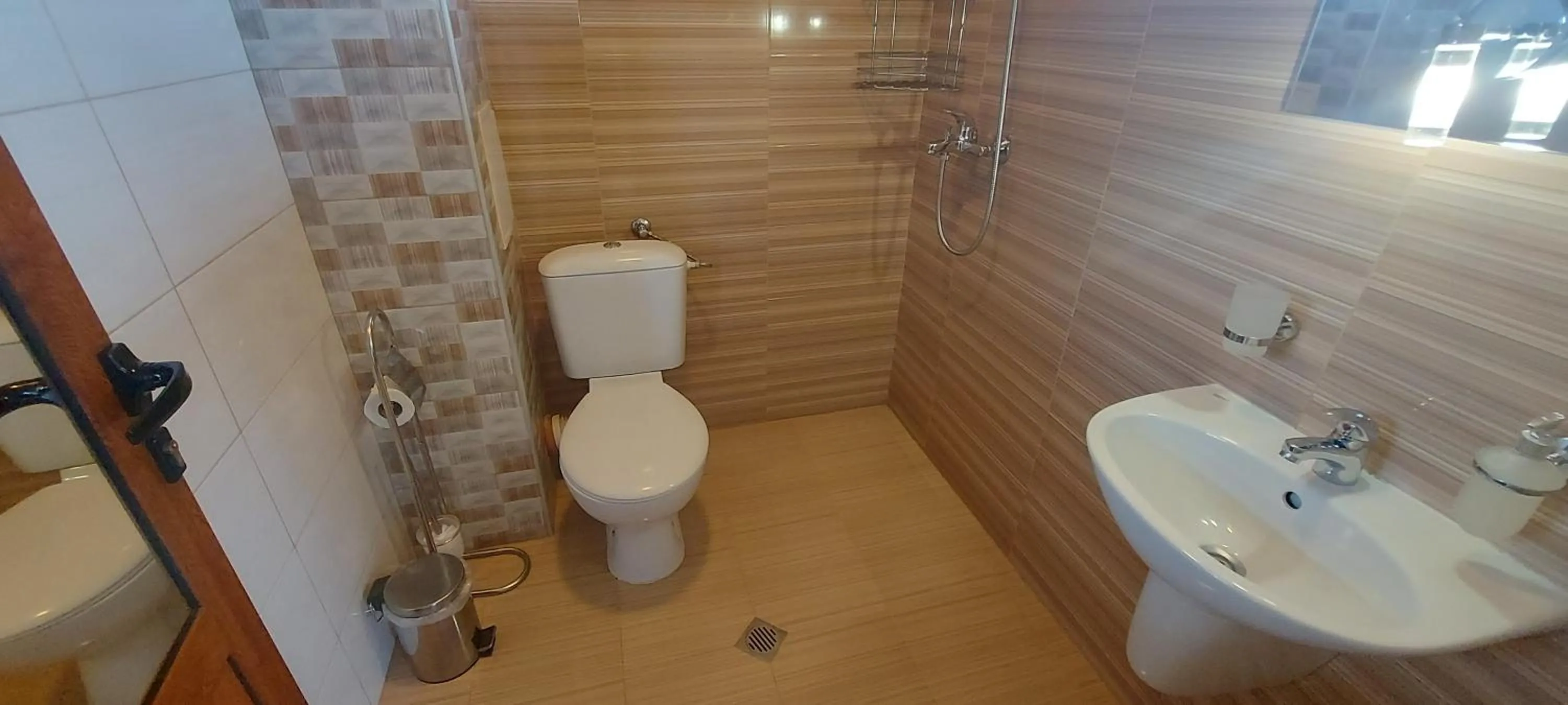 Toilet in Mini Complex Rilski Terasi