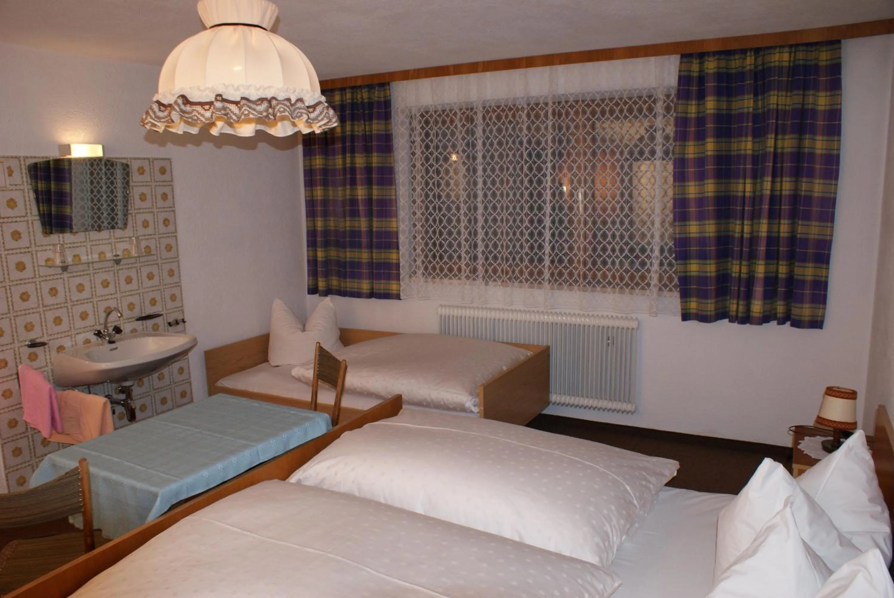 Photo of the whole room, Bed in Ferienhaus Waldesruh