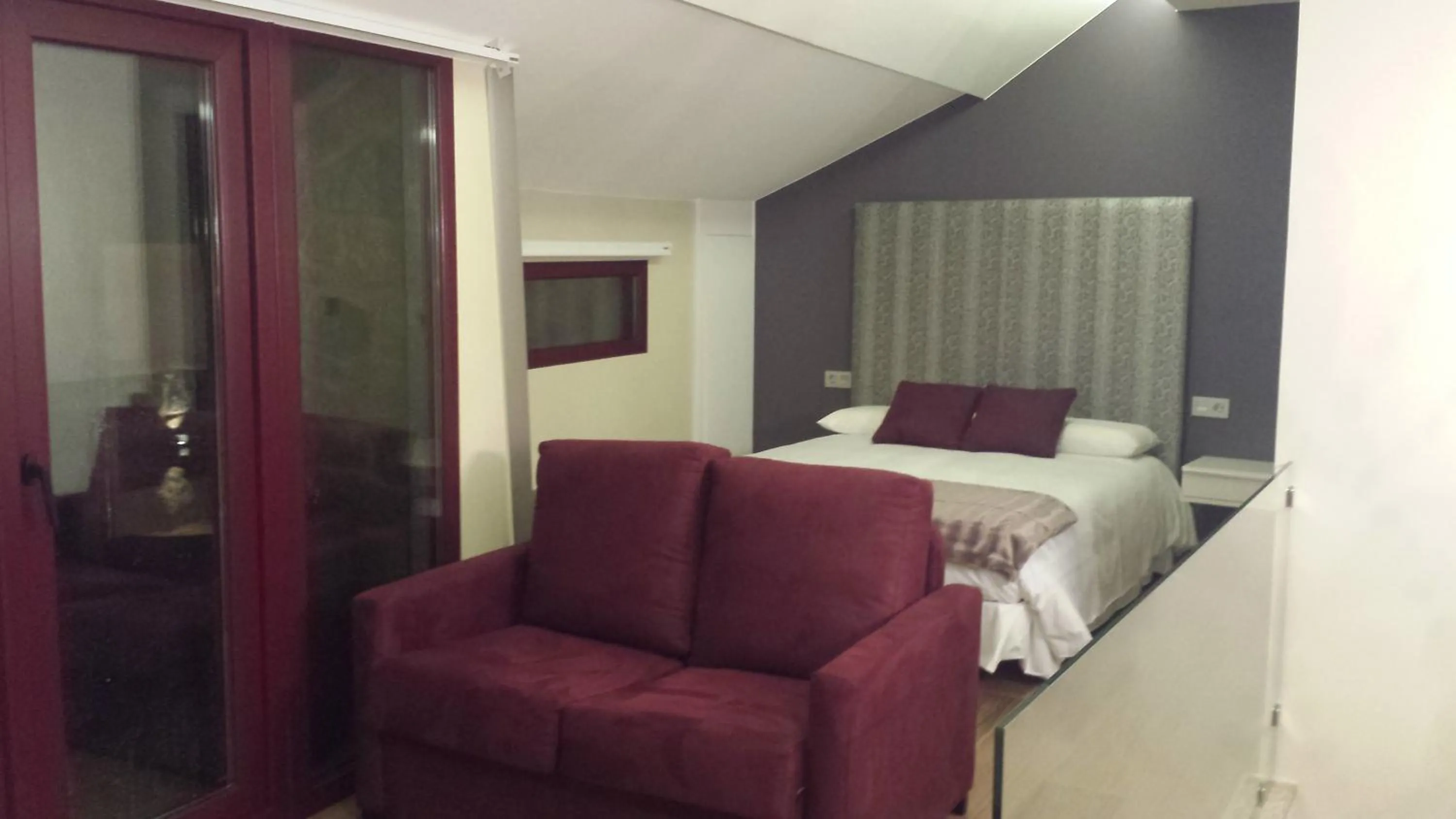 Photo of the whole room, Bed in Apartamentos Praia do Capitàn
