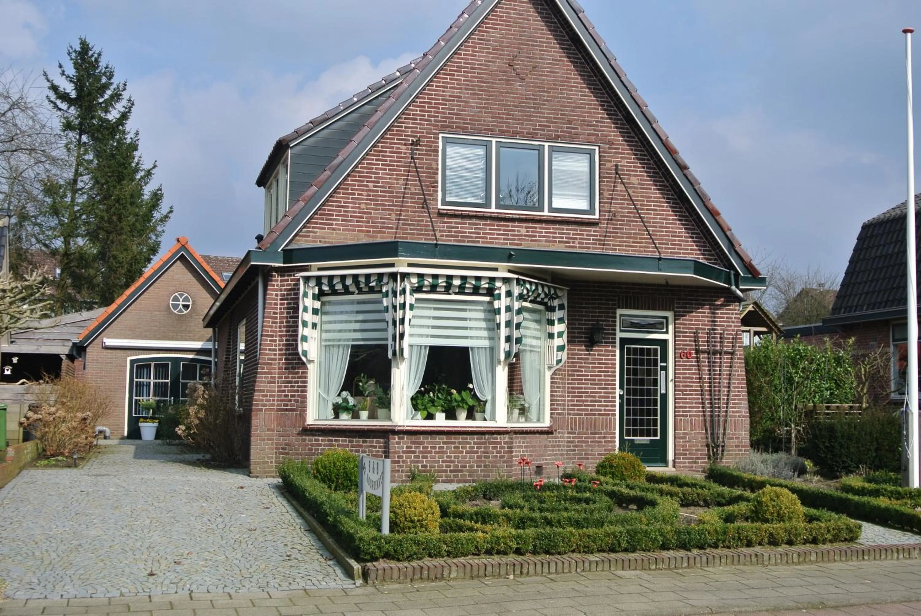 Facade/entrance in B&B de Noordenberg
