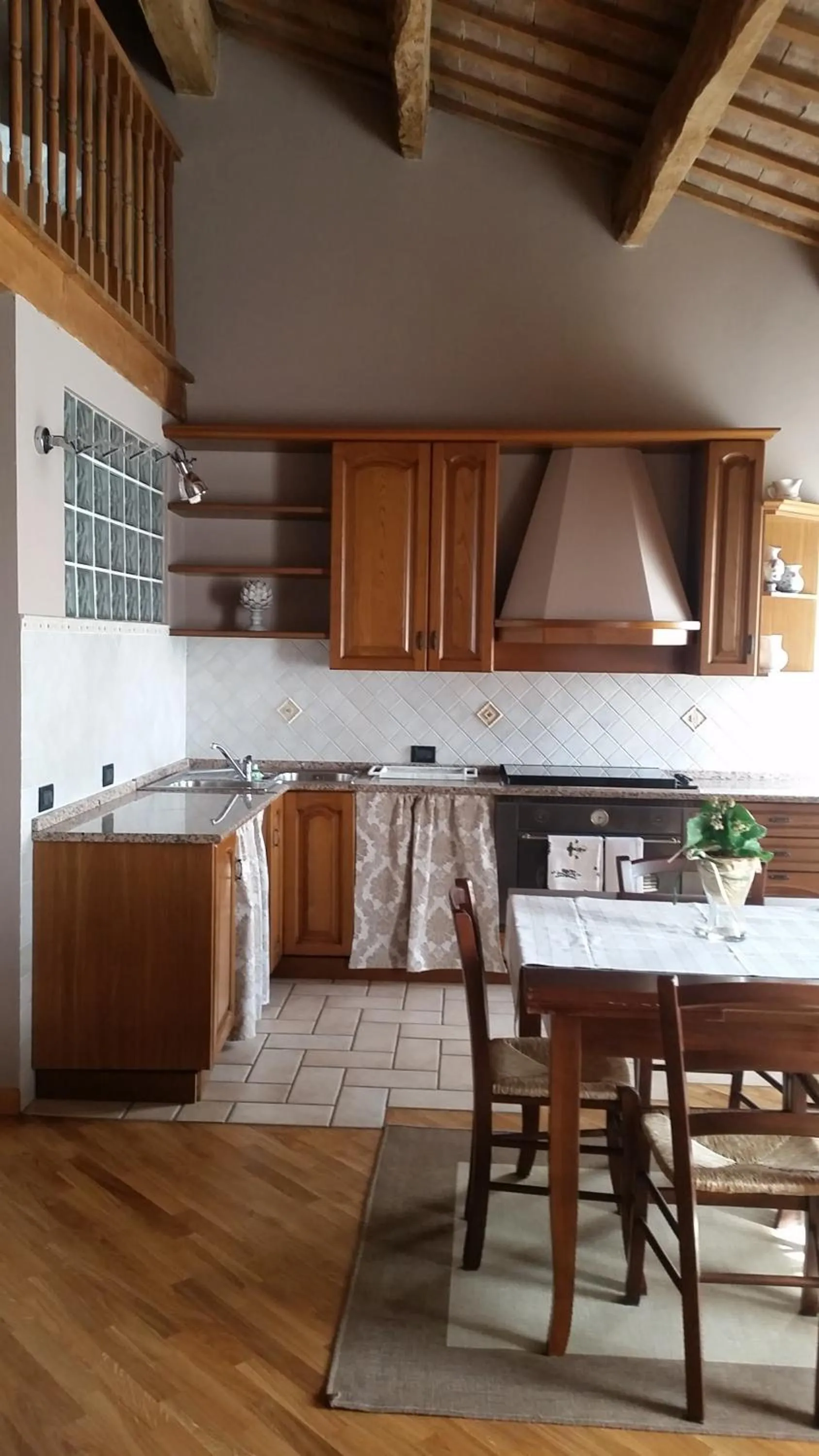Kitchen or kitchenette in B&B La Palazza