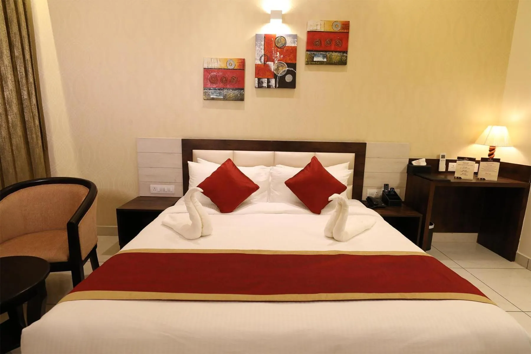 Bed in The White Pearl Suites