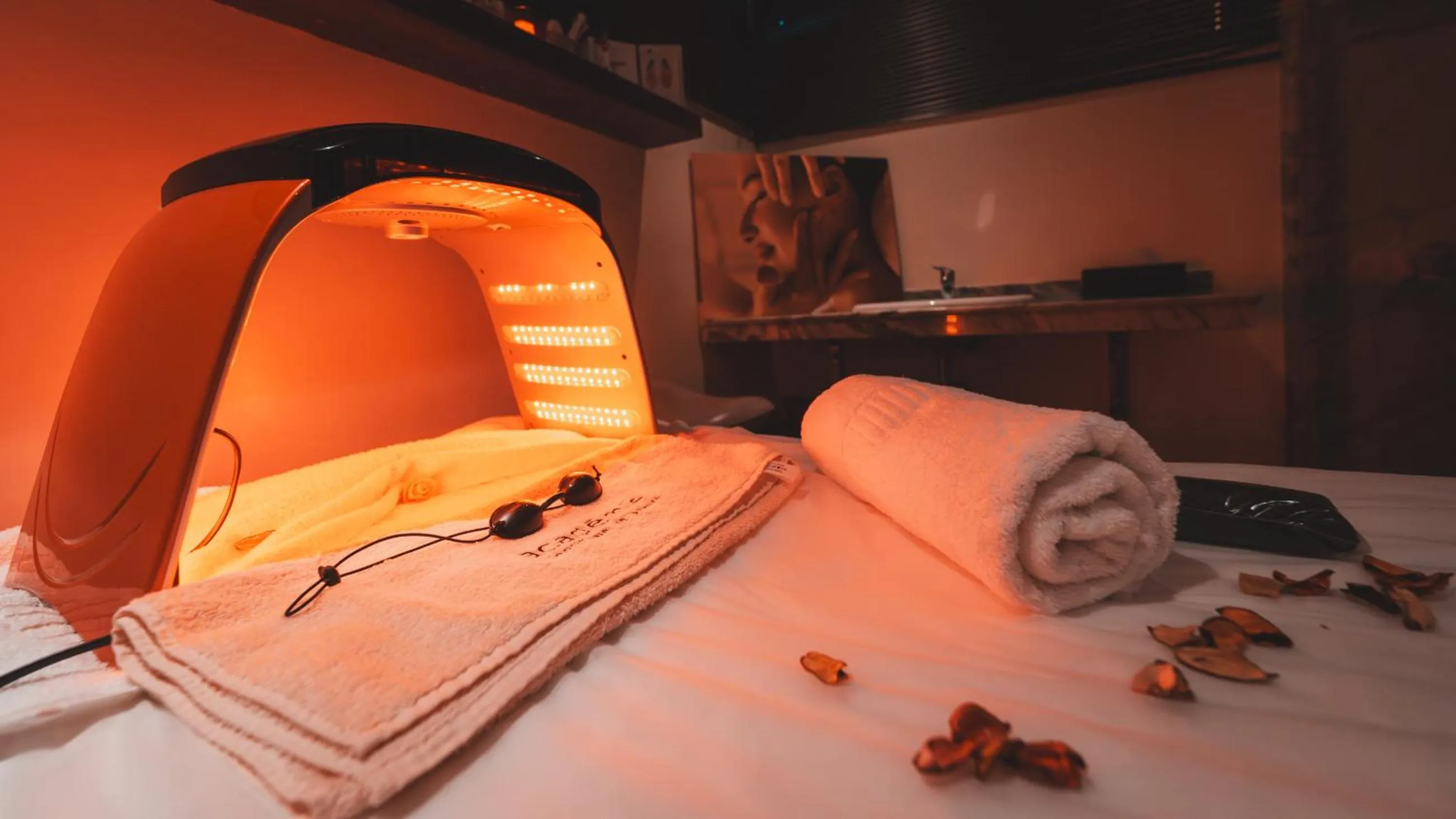 Massage, Bed in The Fourteen Luxury Boutique Hotel