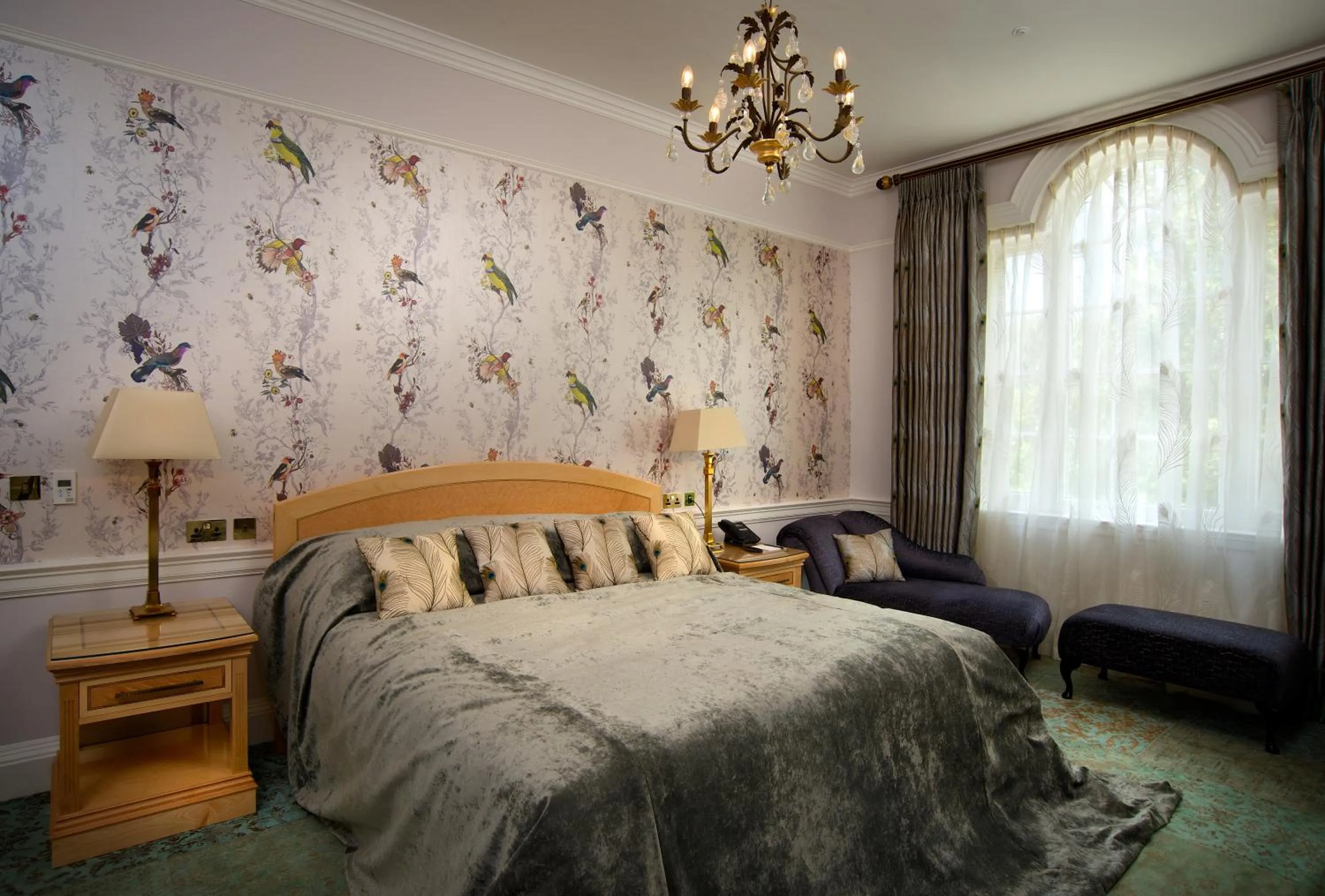 Bedroom, Bed in GreyFriars