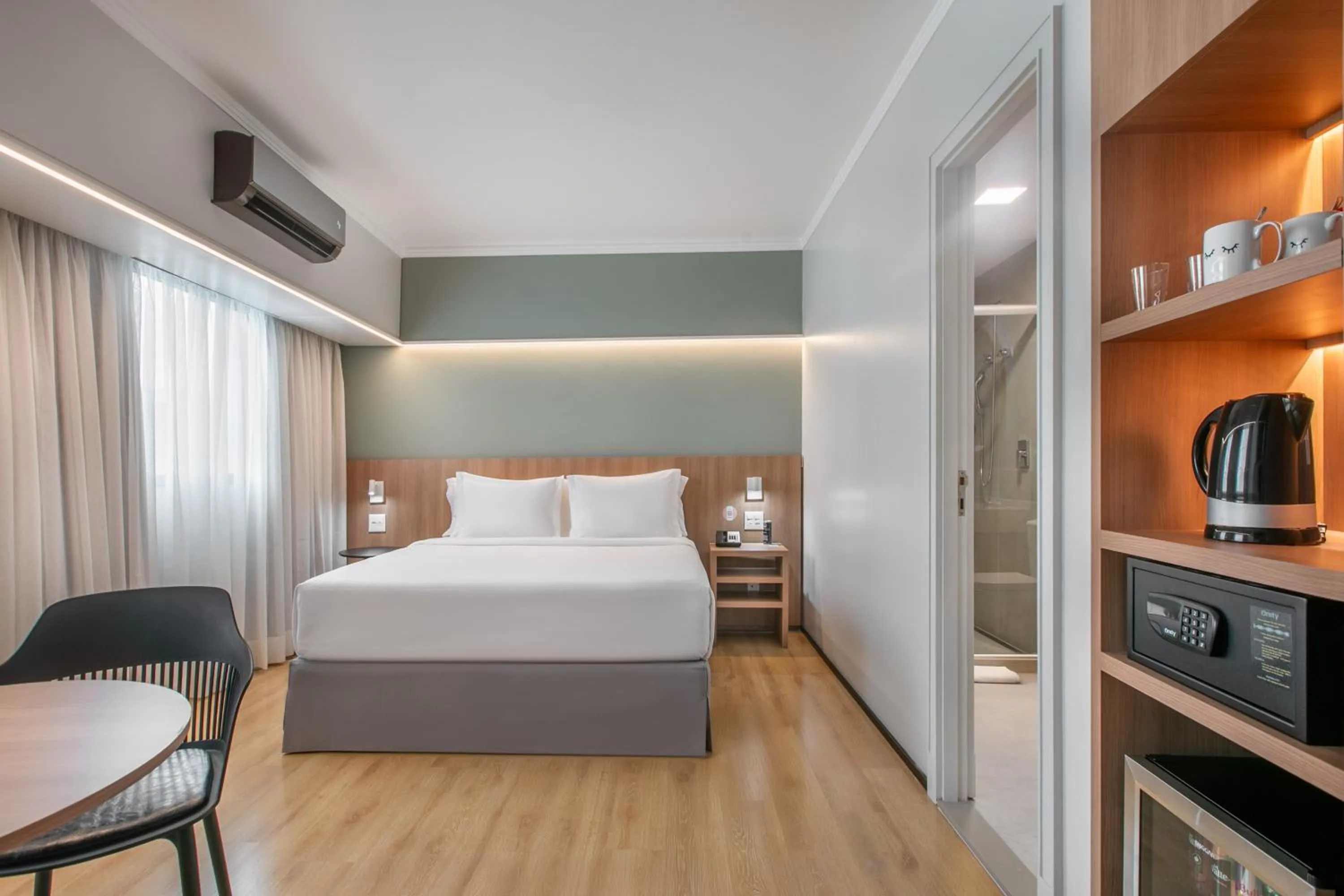 View (from property/room), Bed in INNSiDE by Meliá São Paulo Iguatemi