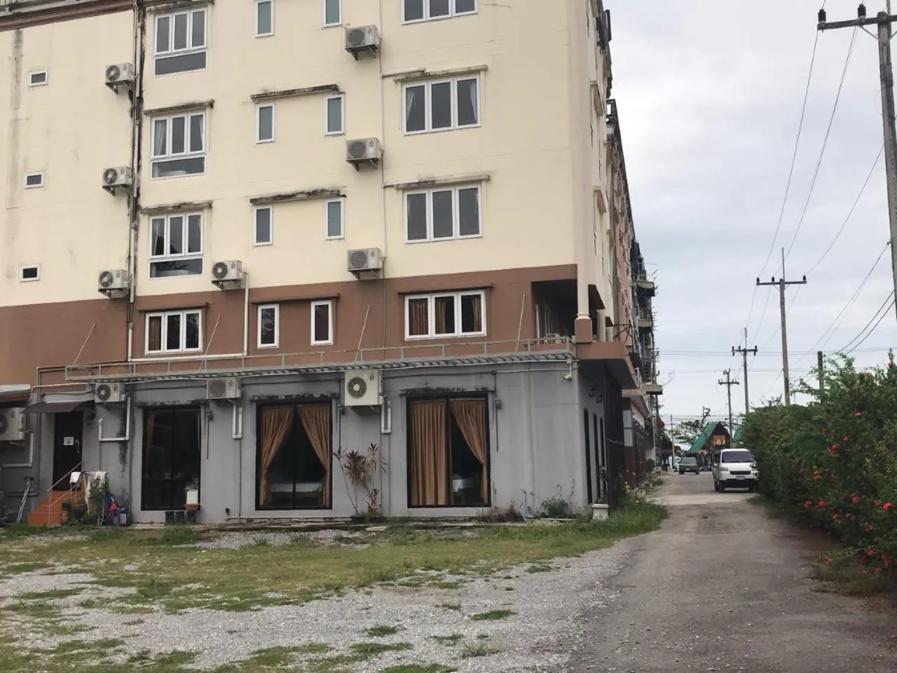 Arcadia Maephim Serviced Apartments