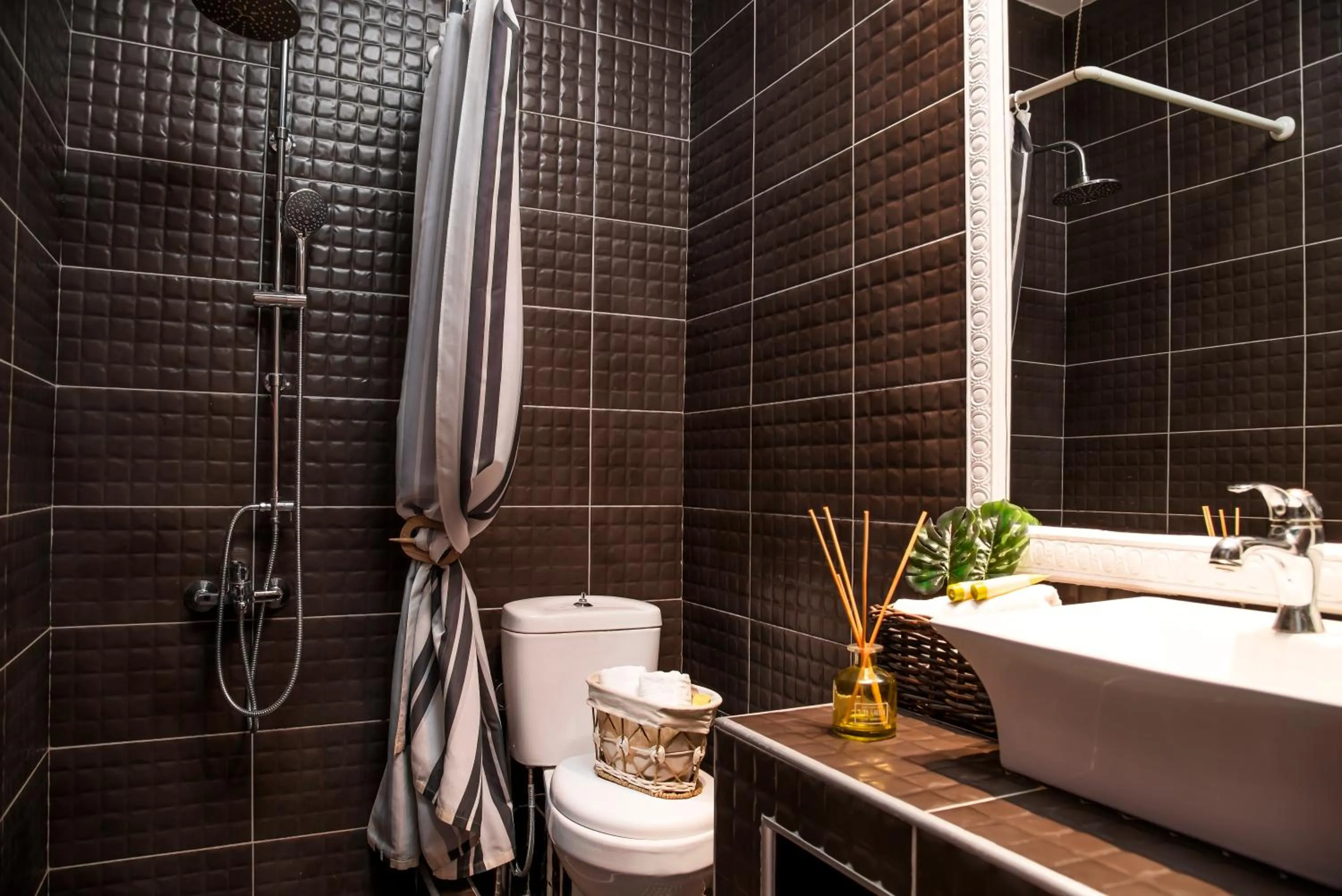 Bathroom in Aqua Mare Hotel
