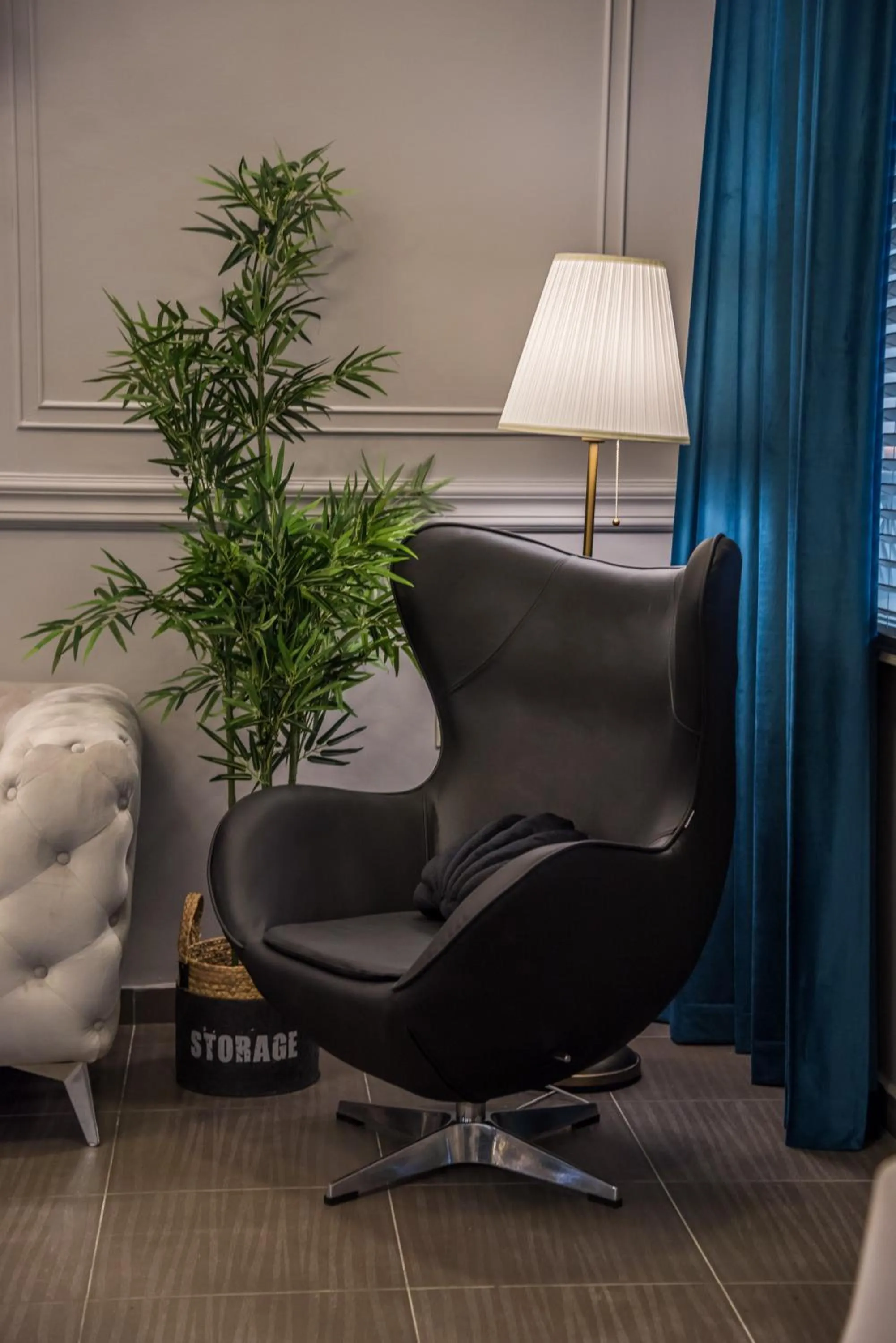 Seating area in Aqua Mare Hotel