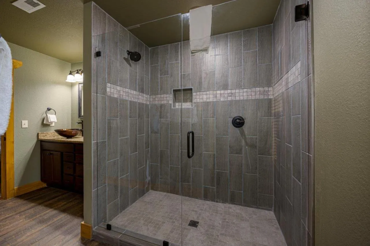 Bathroom in Mountain Palace