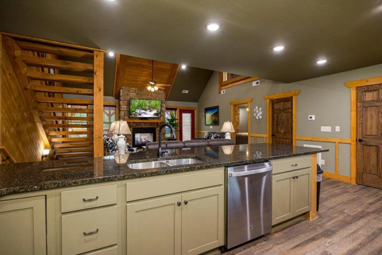 Kitchen or kitchenette in Mountain Palace