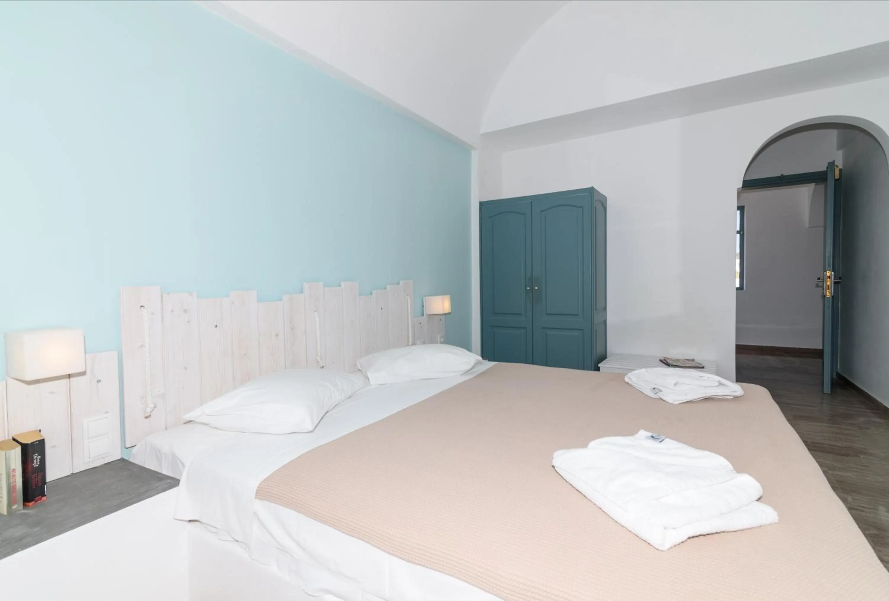 Decorative detail, Bed in Iris Boutique Hotel