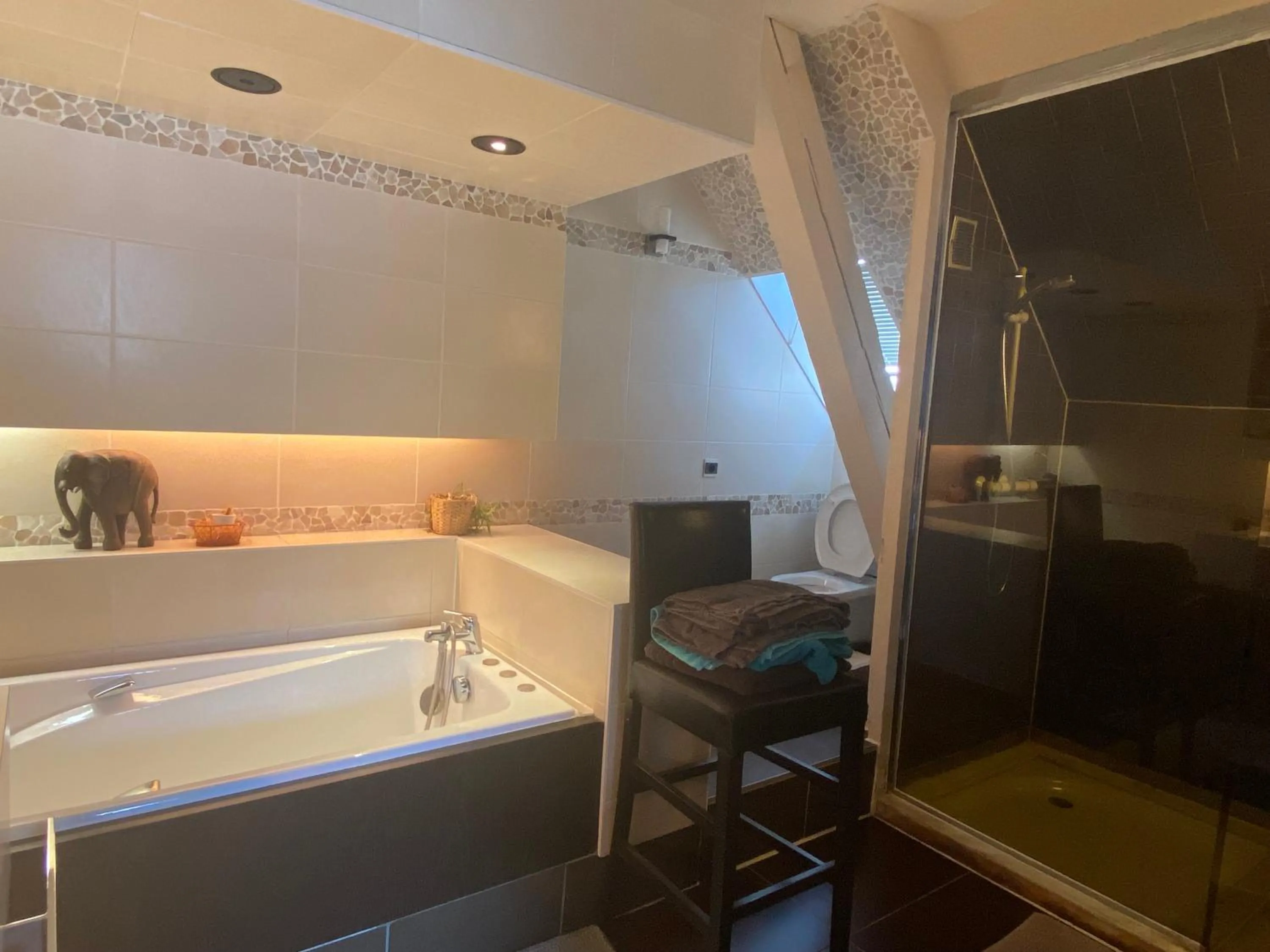 Bathroom in Chambres Privatives Chez l'Habitant