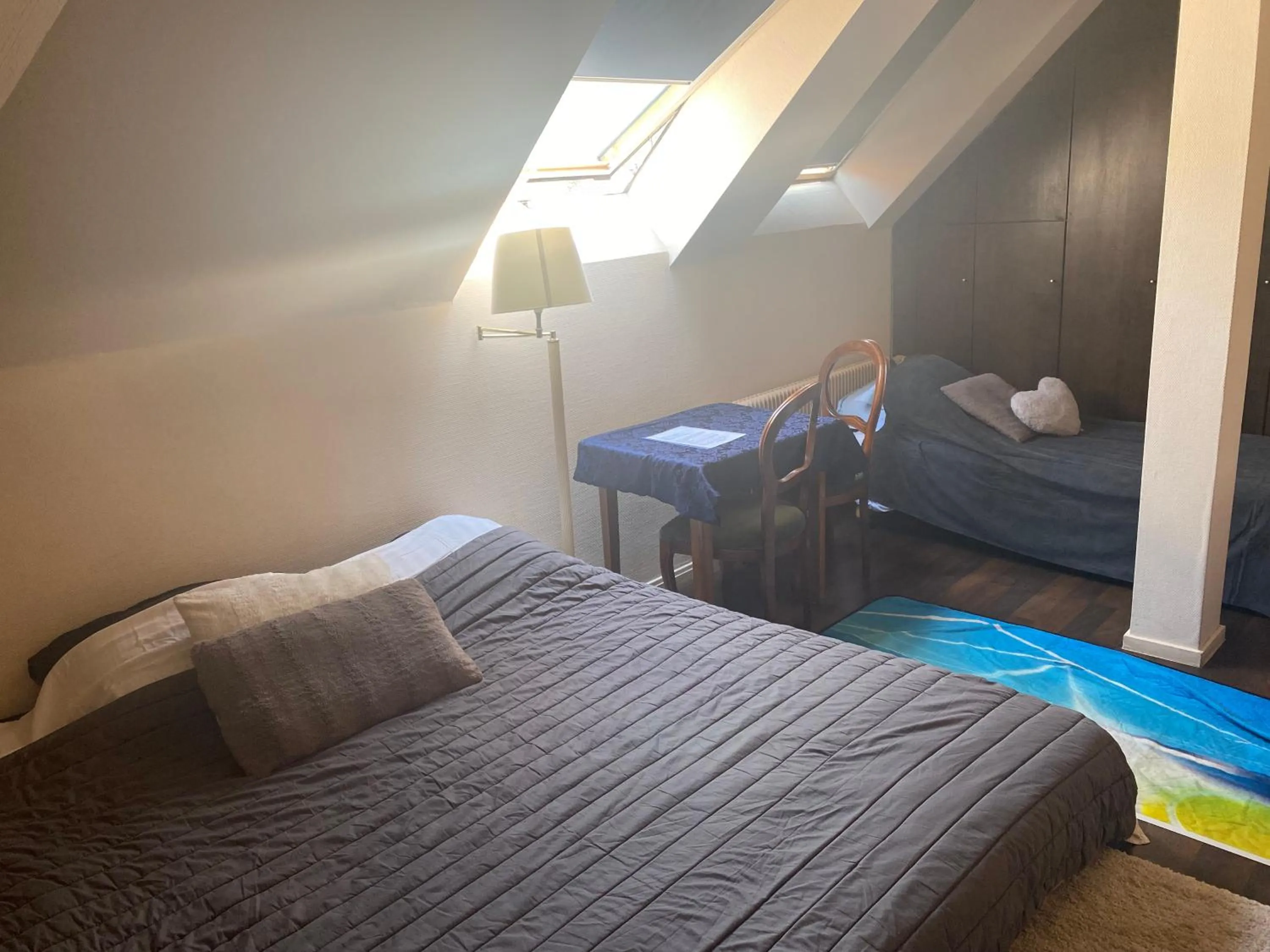 Bed in Chambres Privatives Chez l'Habitant