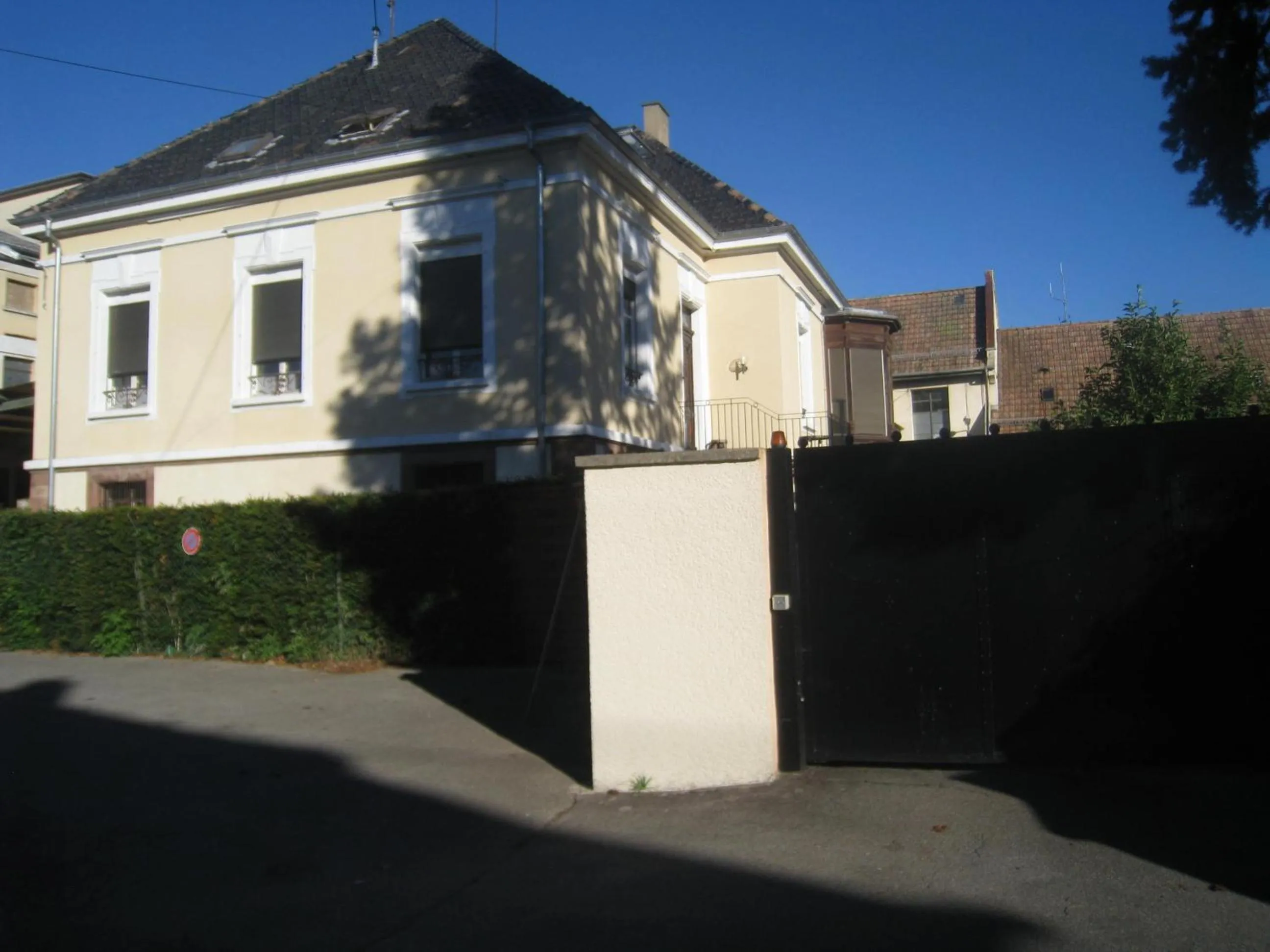 Facade/entrance in Chambres Privatives Chez l'Habitant