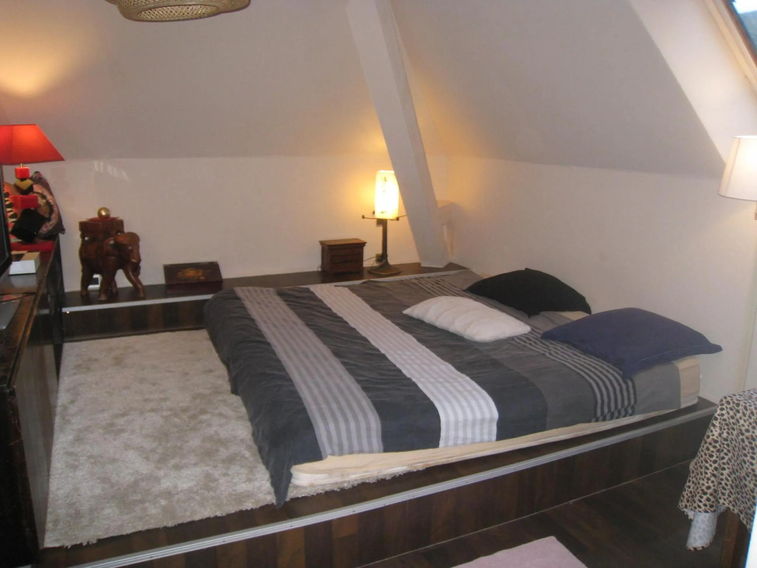 Bed in Chambres Privatives Chez l'Habitant