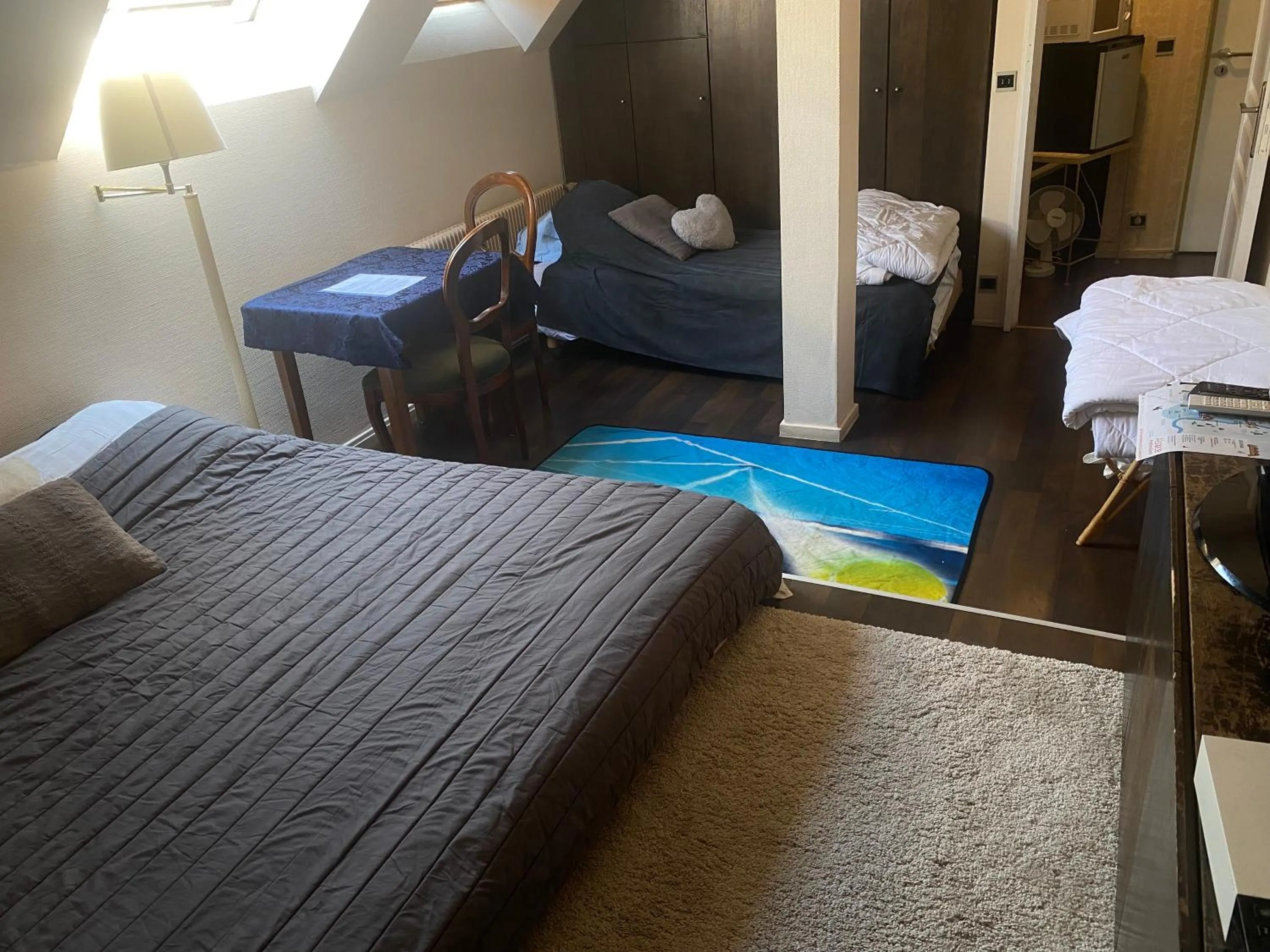 Photo of the whole room, Bed in Chambres Privatives Chez l'Habitant