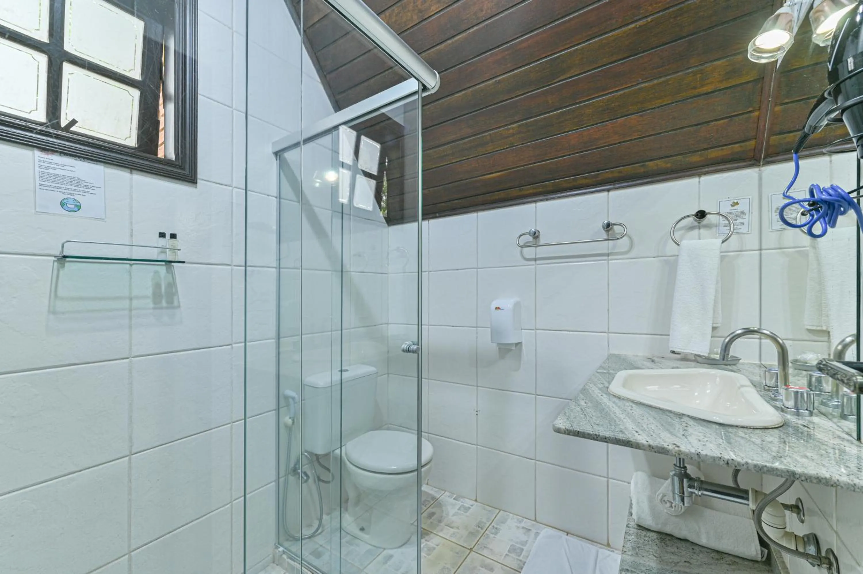 Bathroom in Pousada & Spa Cantos e Contos