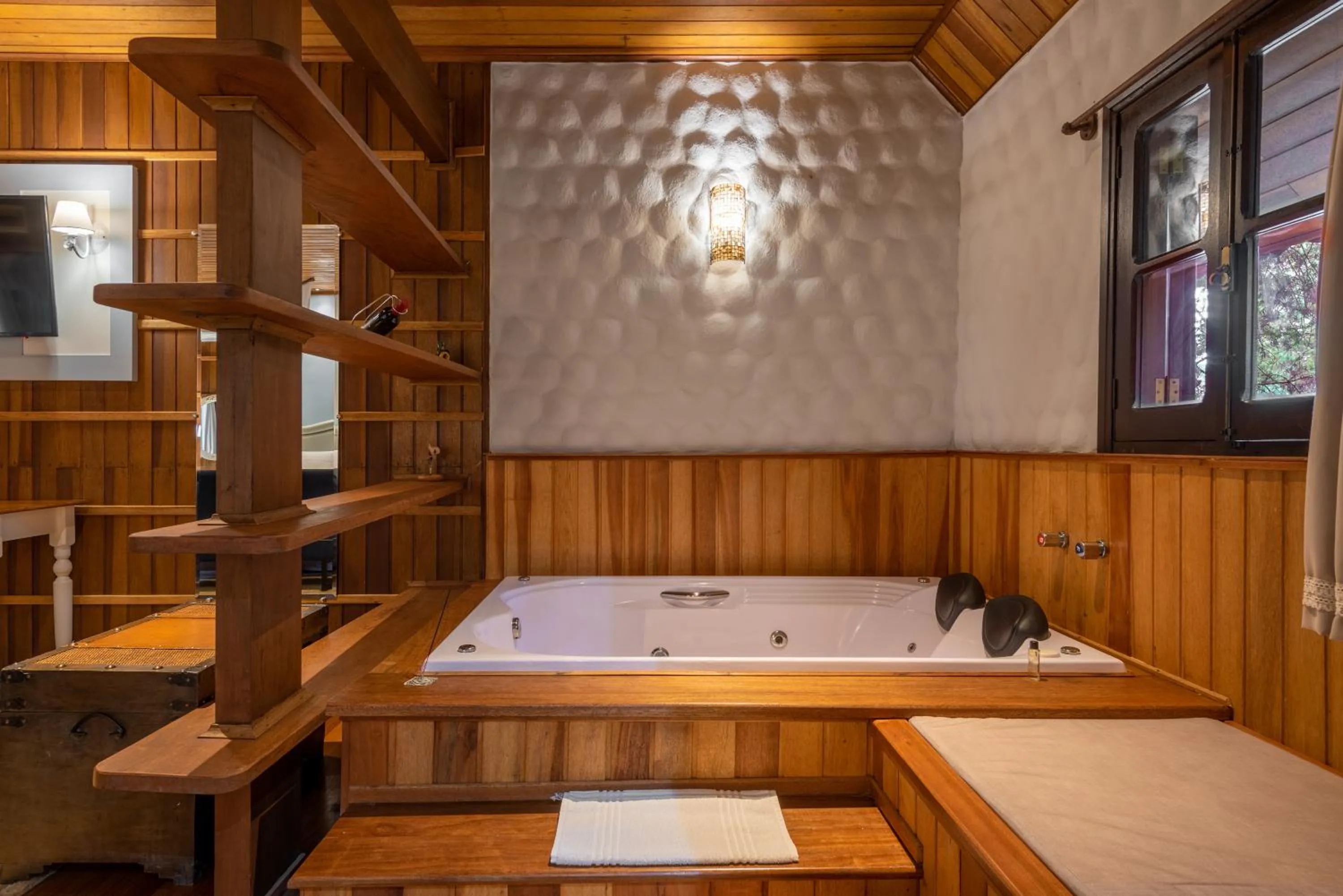 Bathroom, Bed in Pousada & Spa Cantos e Contos