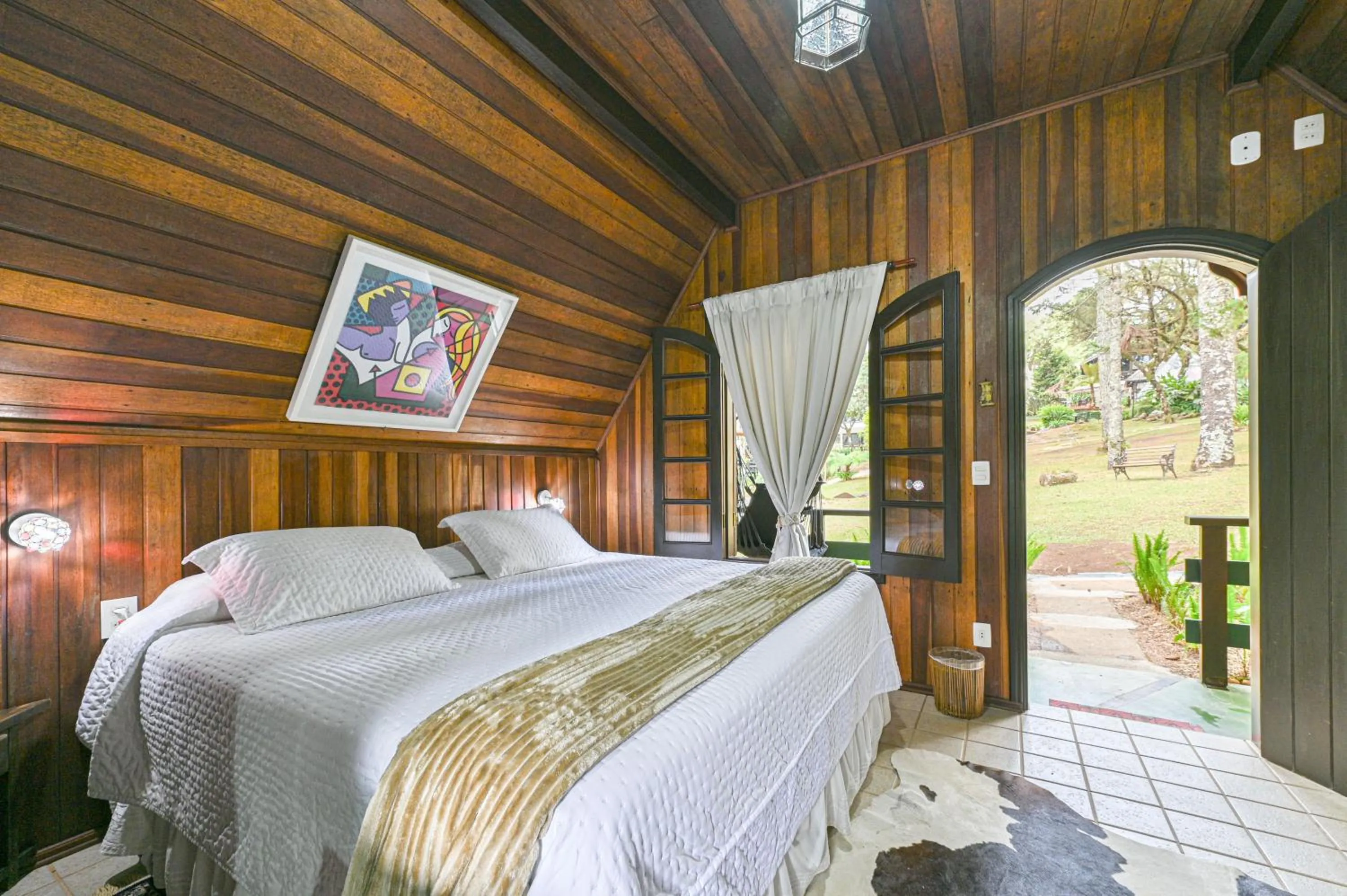 Photo of the whole room, Bed in Pousada & Spa Cantos e Contos